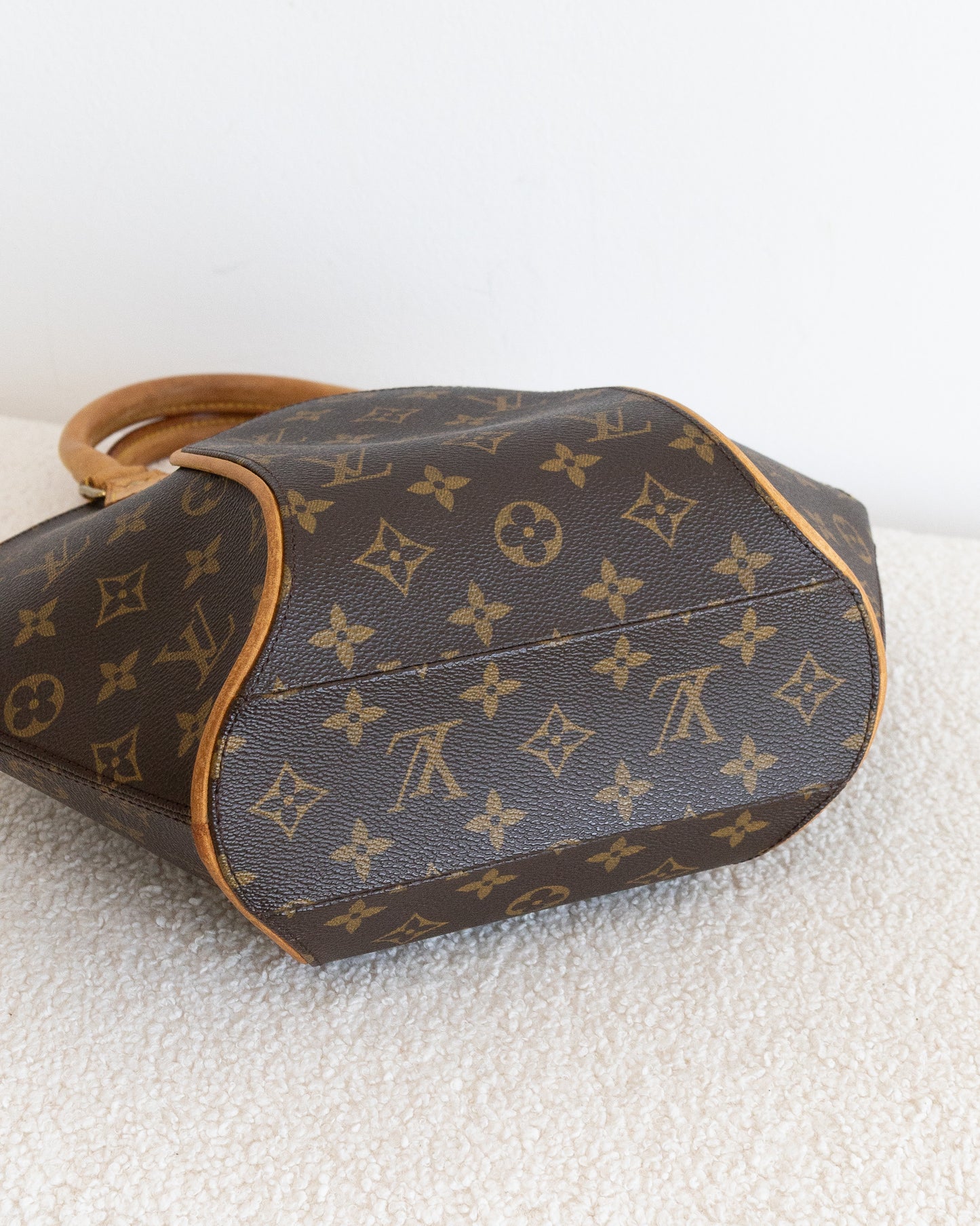LOUIS VUITTON Ellipse PM
