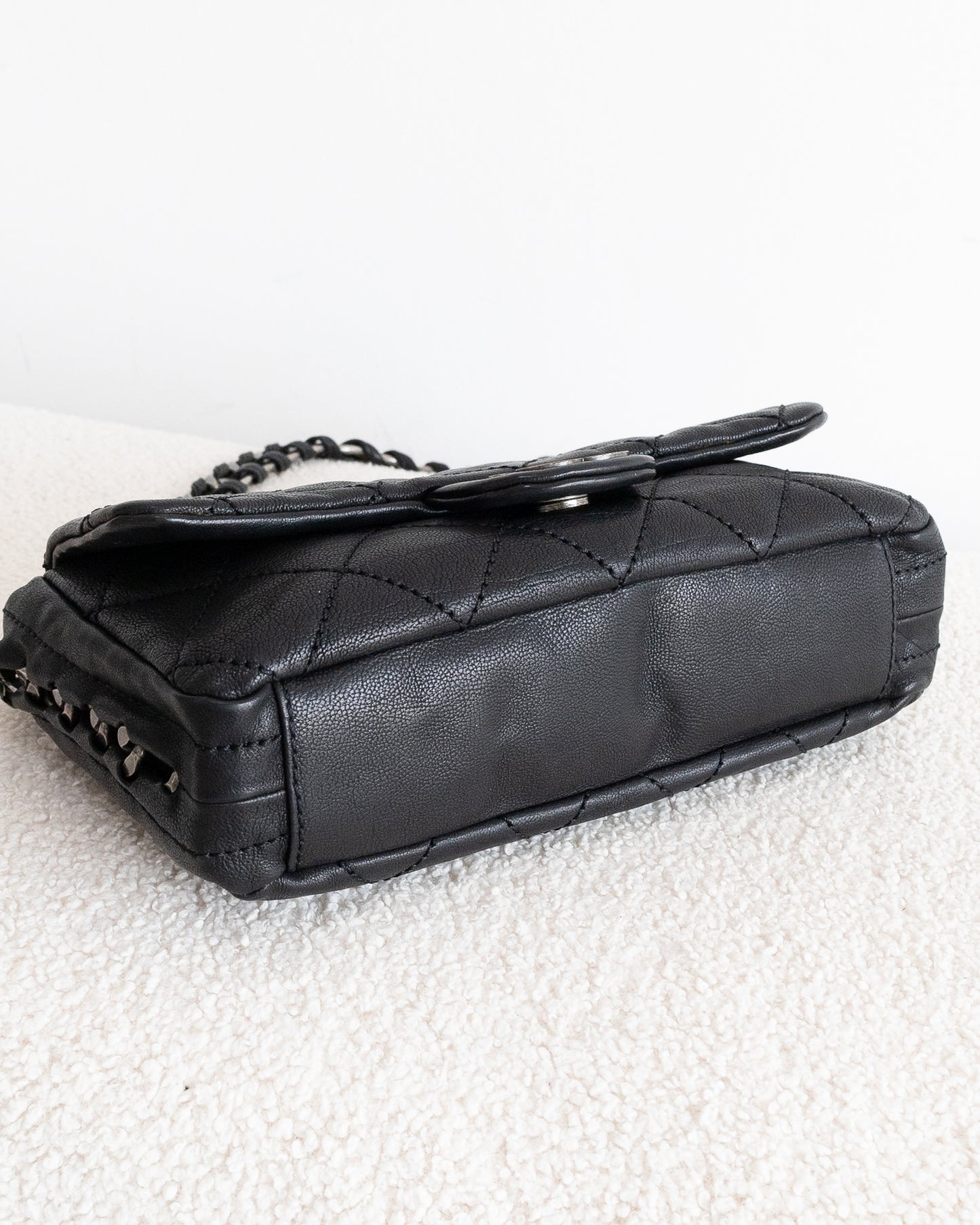 CHANEL Chain Flap Shoulder bag