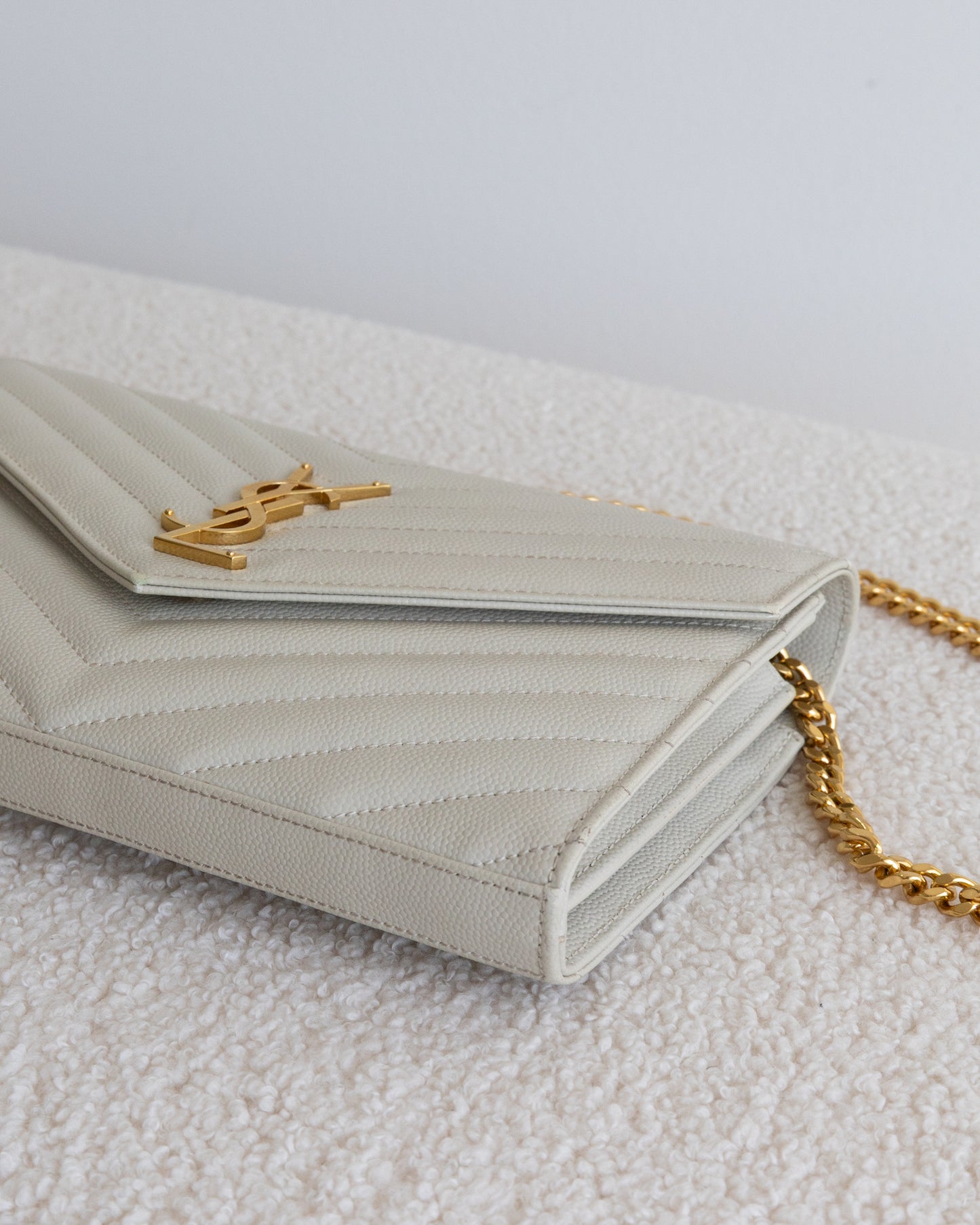 SAINT LAURENT Cassandre WOC