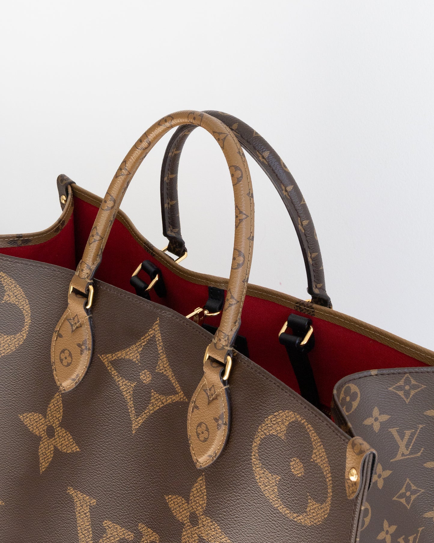 LOUIS VUITTON Onthego GM