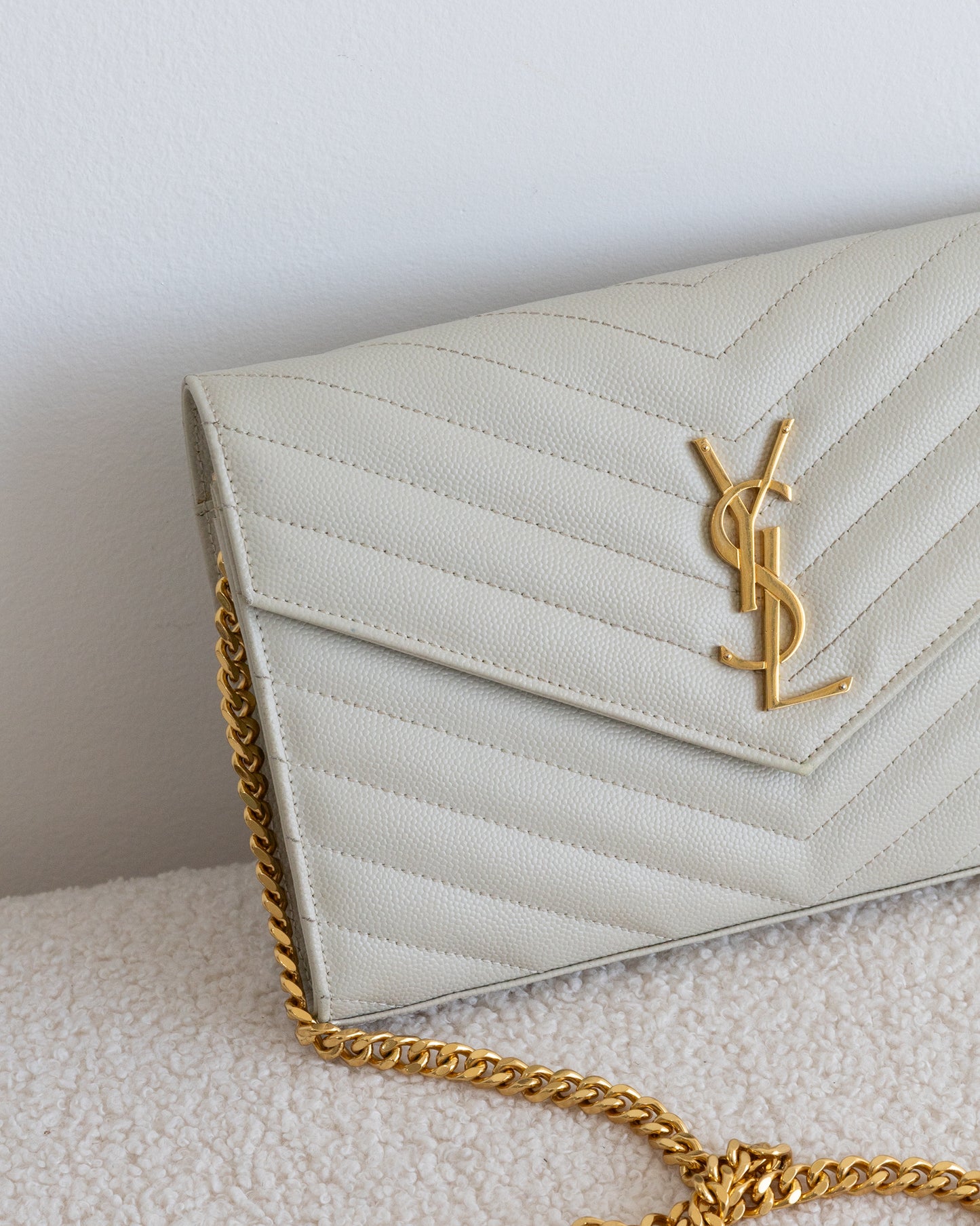 SAINT LAURENT Cassandre WOC
