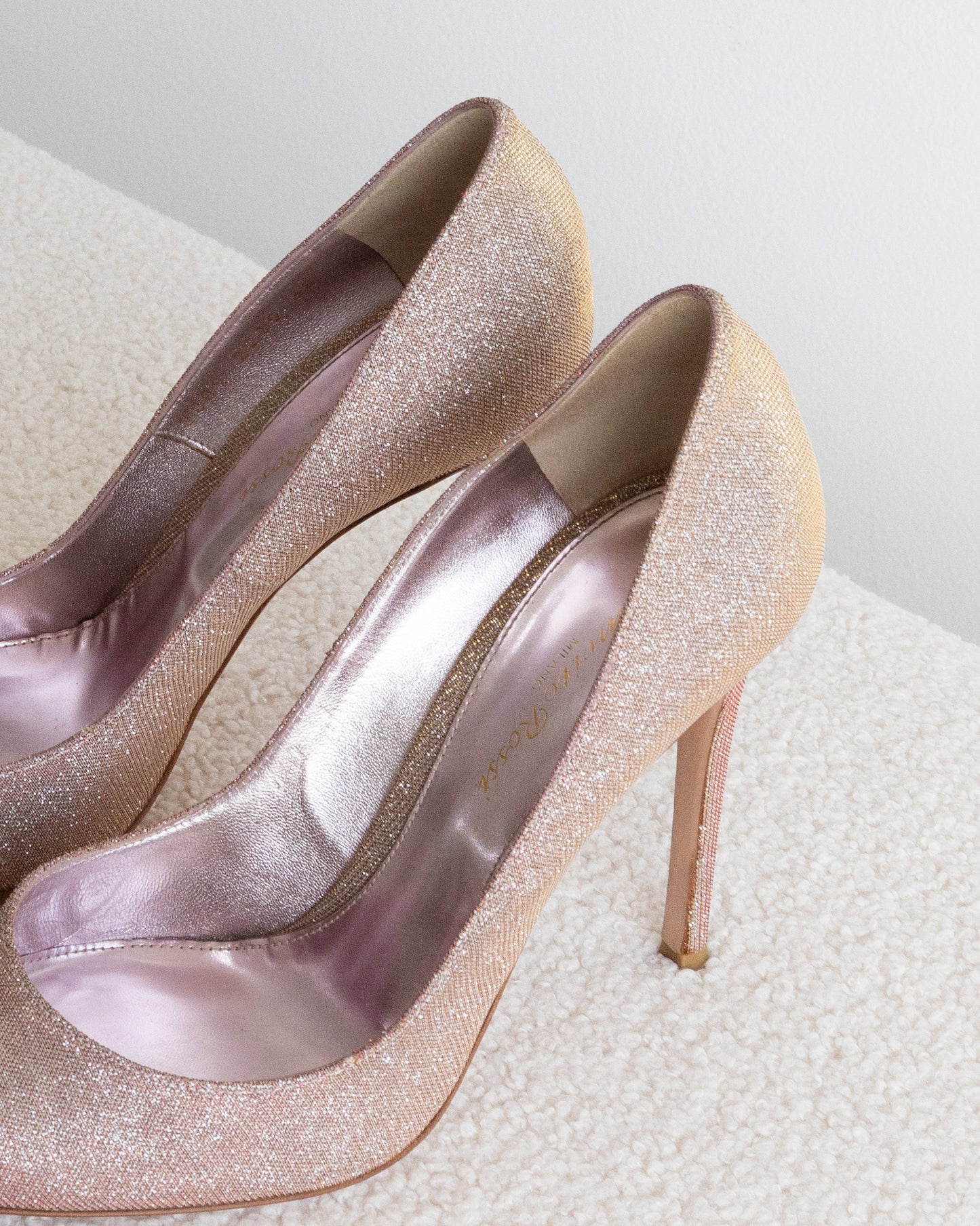 GIANVITO ROSSI Heels 38