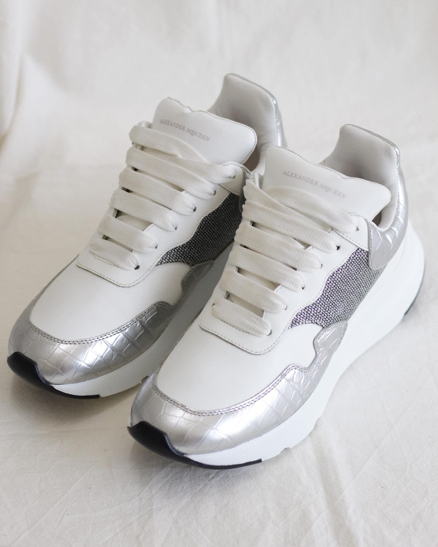 ALEXANDER MCQUEEN 38 - THE VOG CLOSET