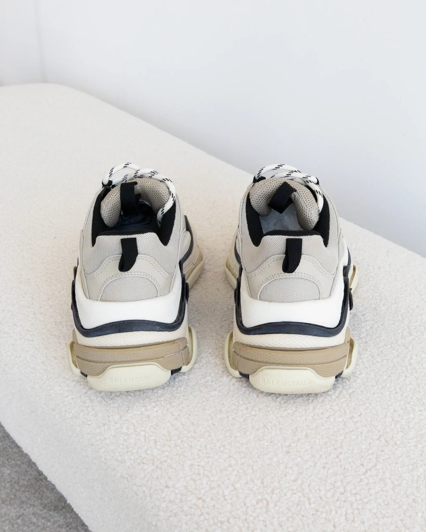 BALENCIAGA TripleS 39 - THE VOG CLOSET