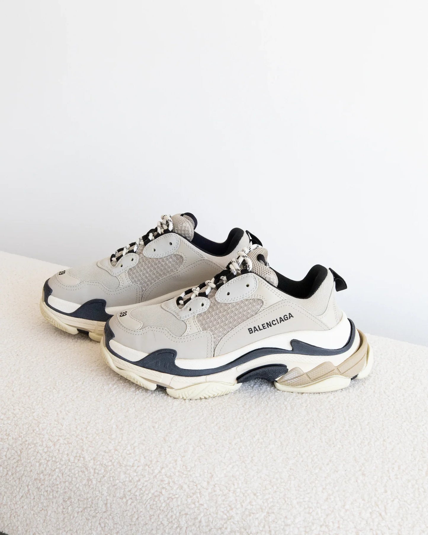 BALENCIAGA TripleS 39 - THE VOG CLOSET