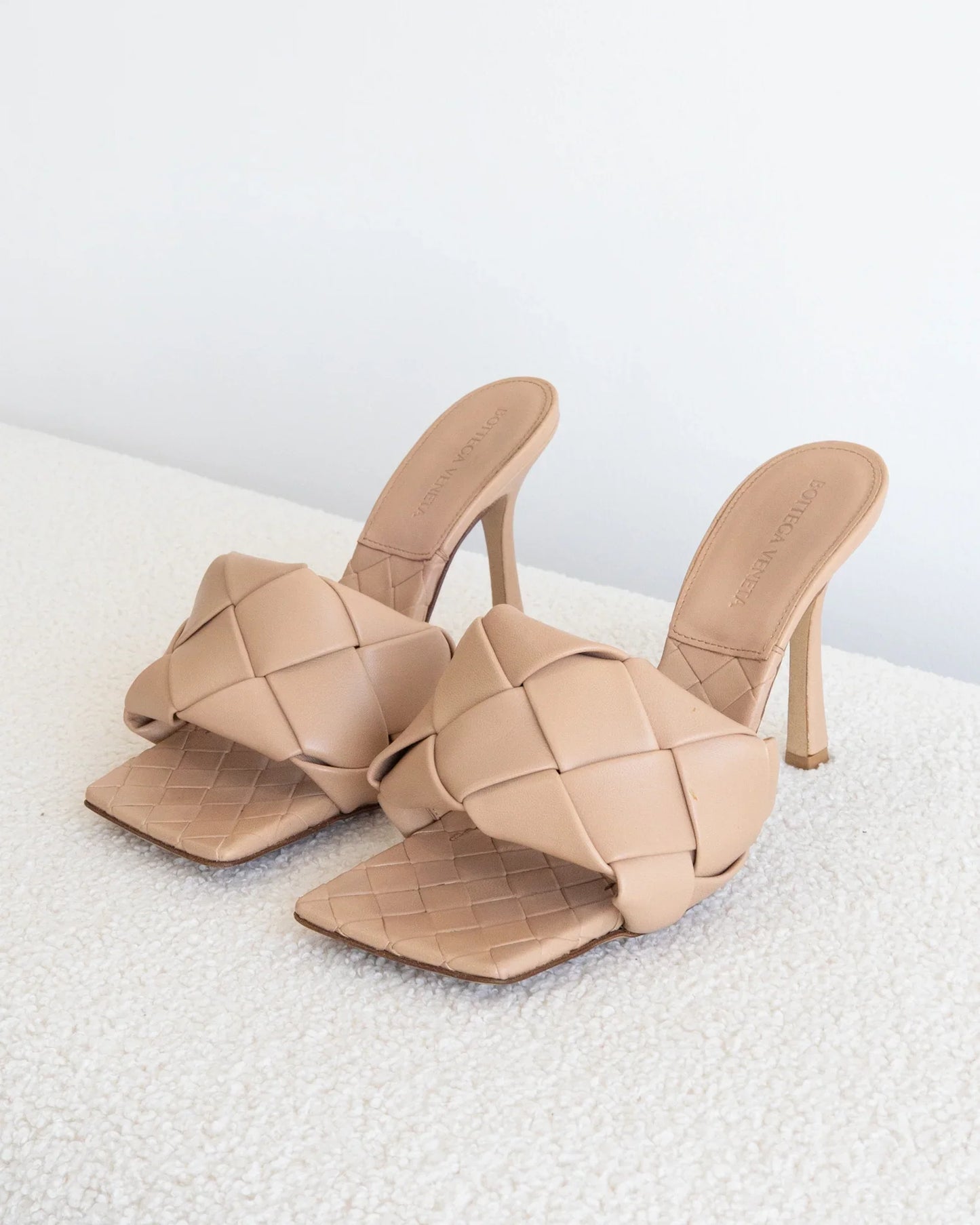 BOTTEGA VENETA Lido Mules 38 - THE VOG CLOSET