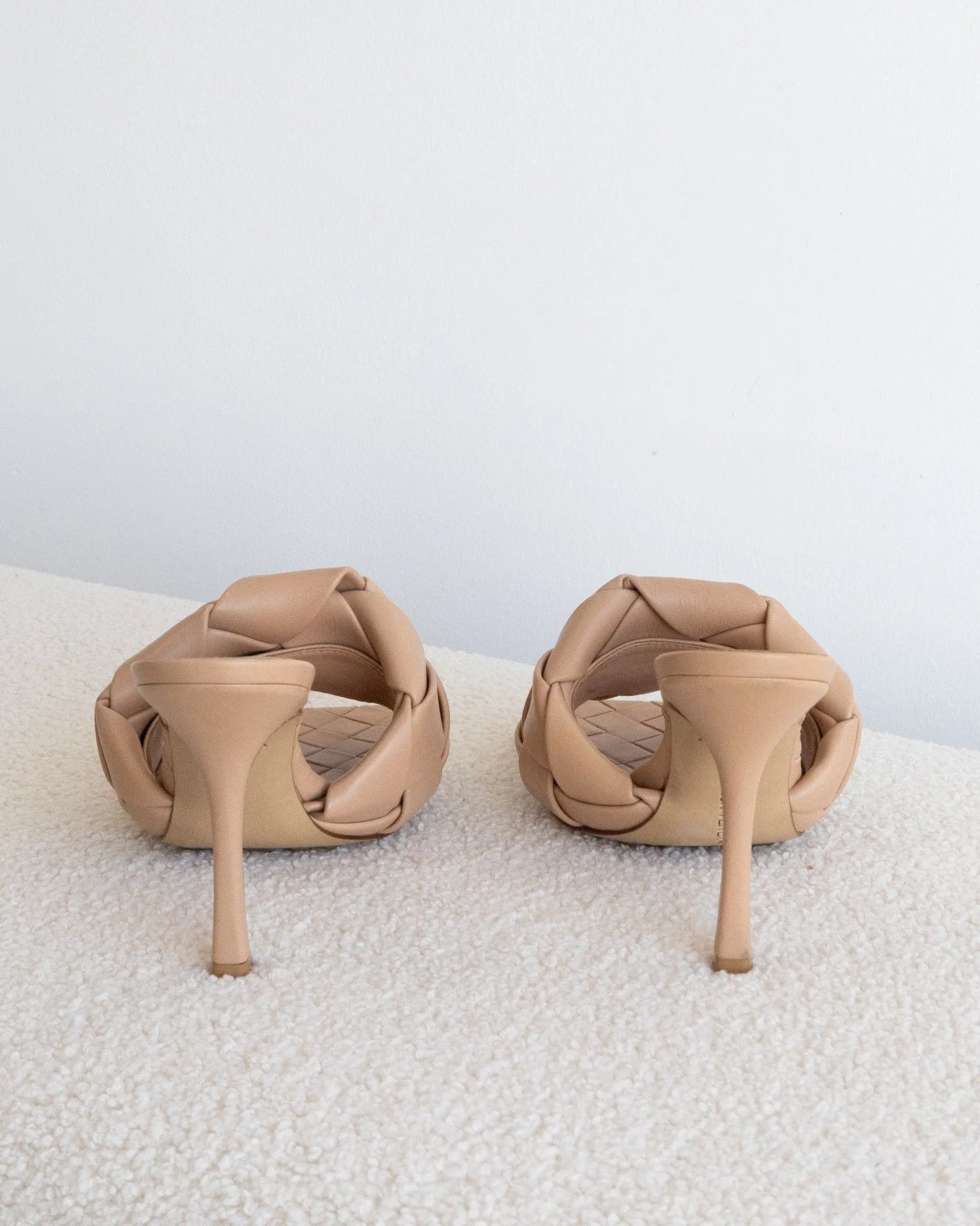 BOTTEGA VENETA Lido Mules 38 - THE VOG CLOSET