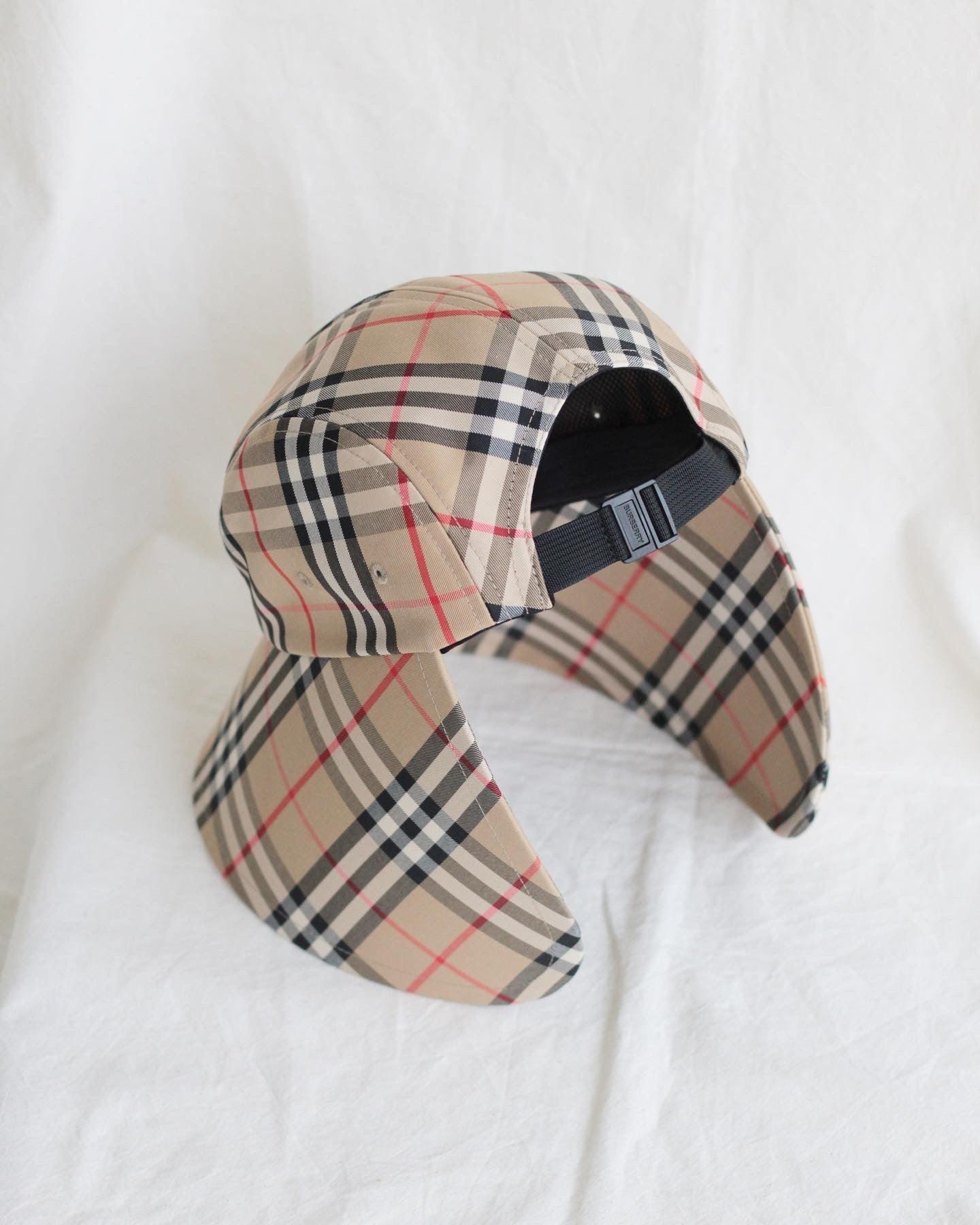 BURBERRY CAP - THE VOG CLOSET