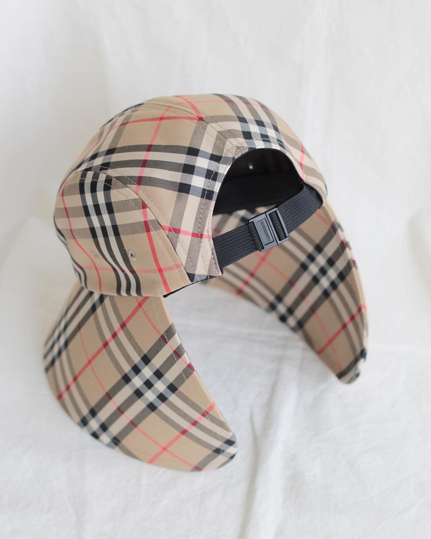 BURBERRY CAP - THE VOG CLOSET