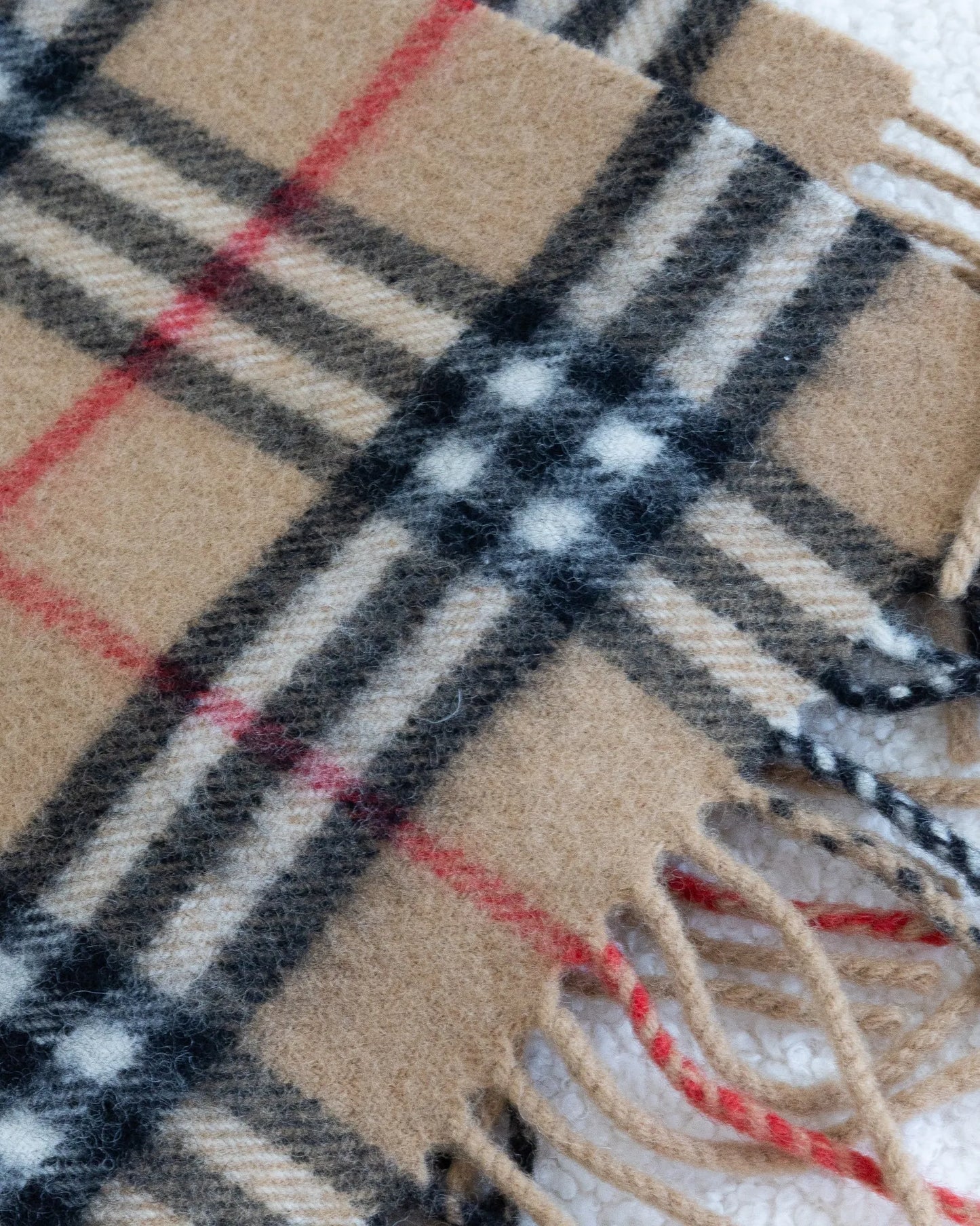BURBERRY Scarf - THE VOG CLOSET