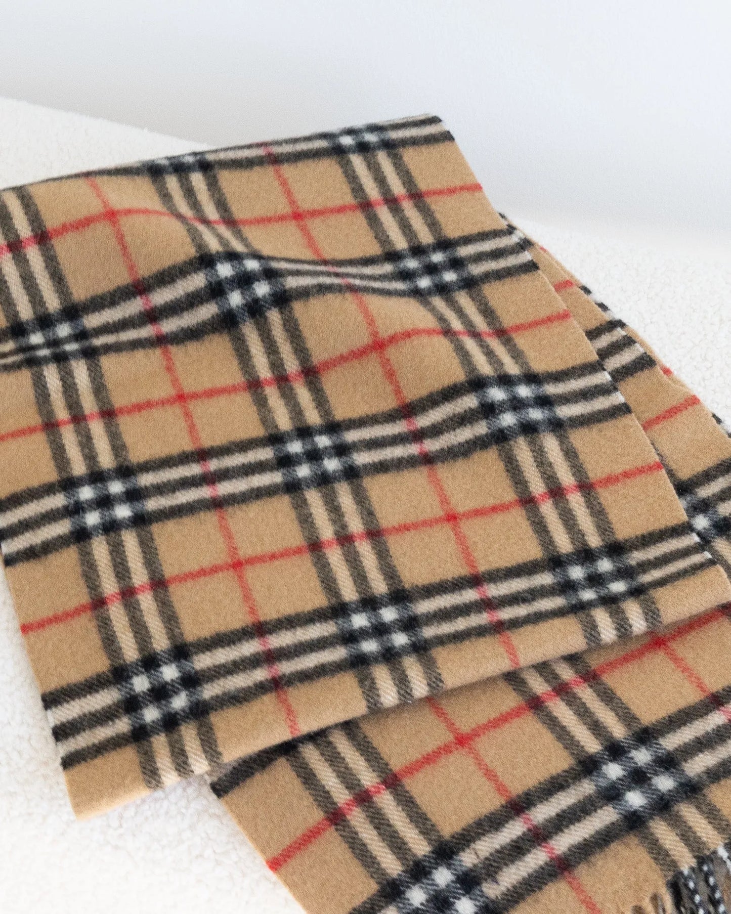 BURBERRY Scarf - THE VOG CLOSET