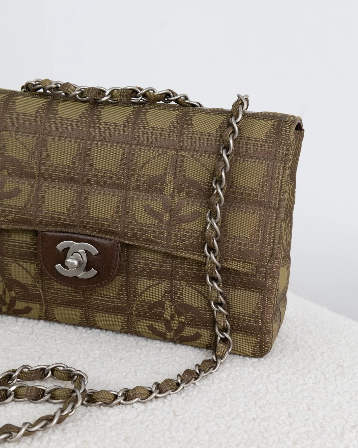 CHANEL Classic Flap - THE VOG CLOSET