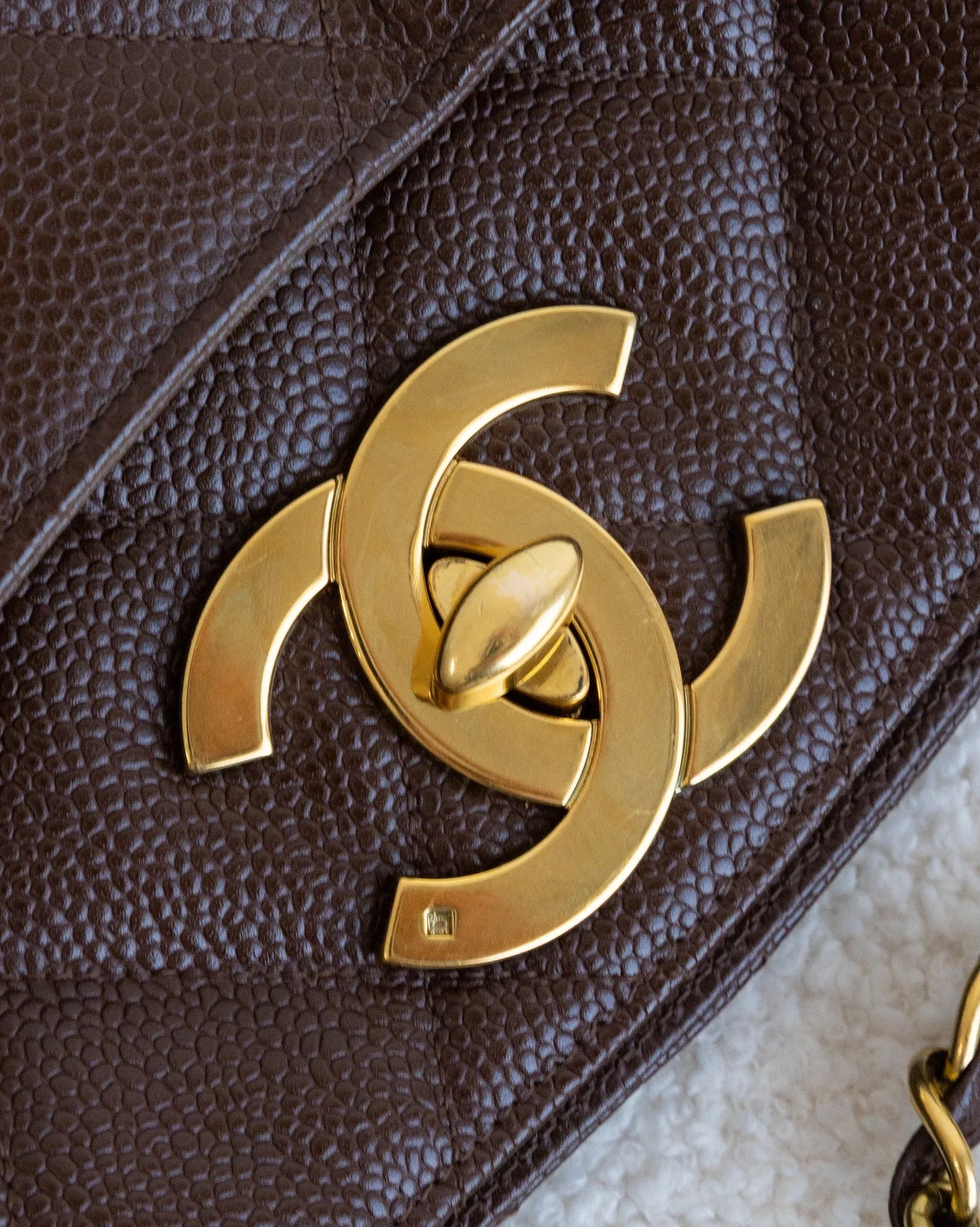 CHANEL Tote Bag - THE VOG CLOSET
