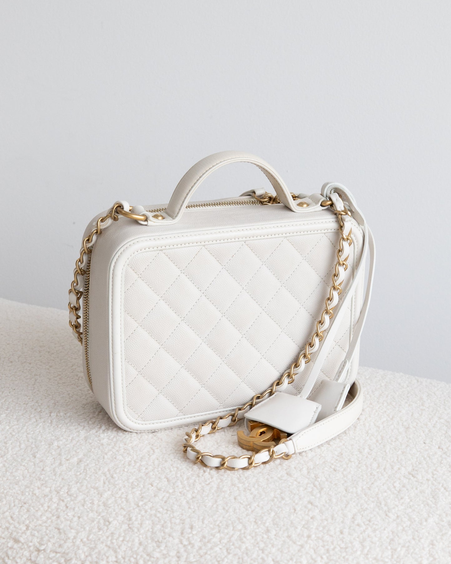 CHANEL Vanity Filigree - THE VOG CLOSET