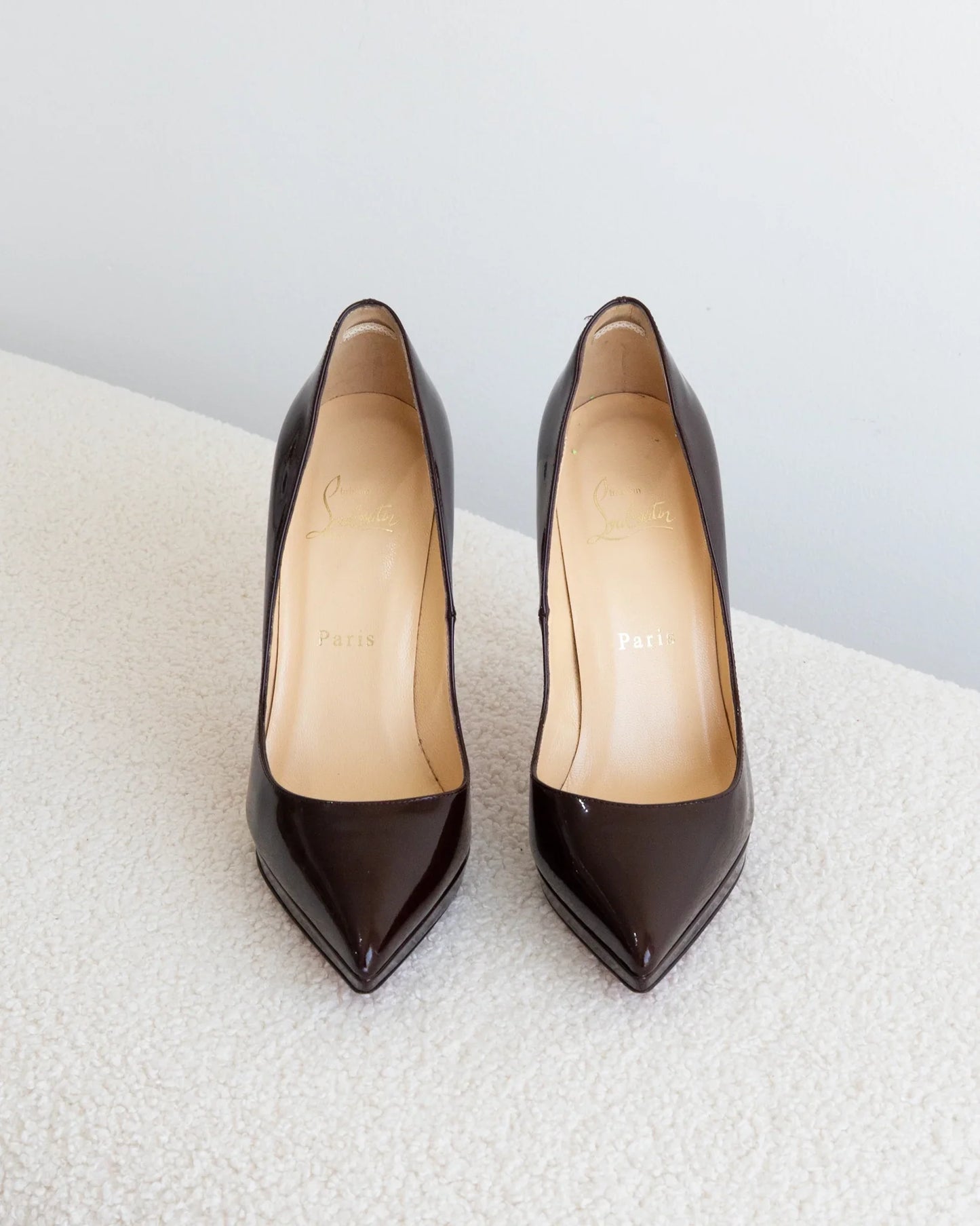 CHRISTIAN LOUBOUTIN 37,5 - THE VOG CLOSET