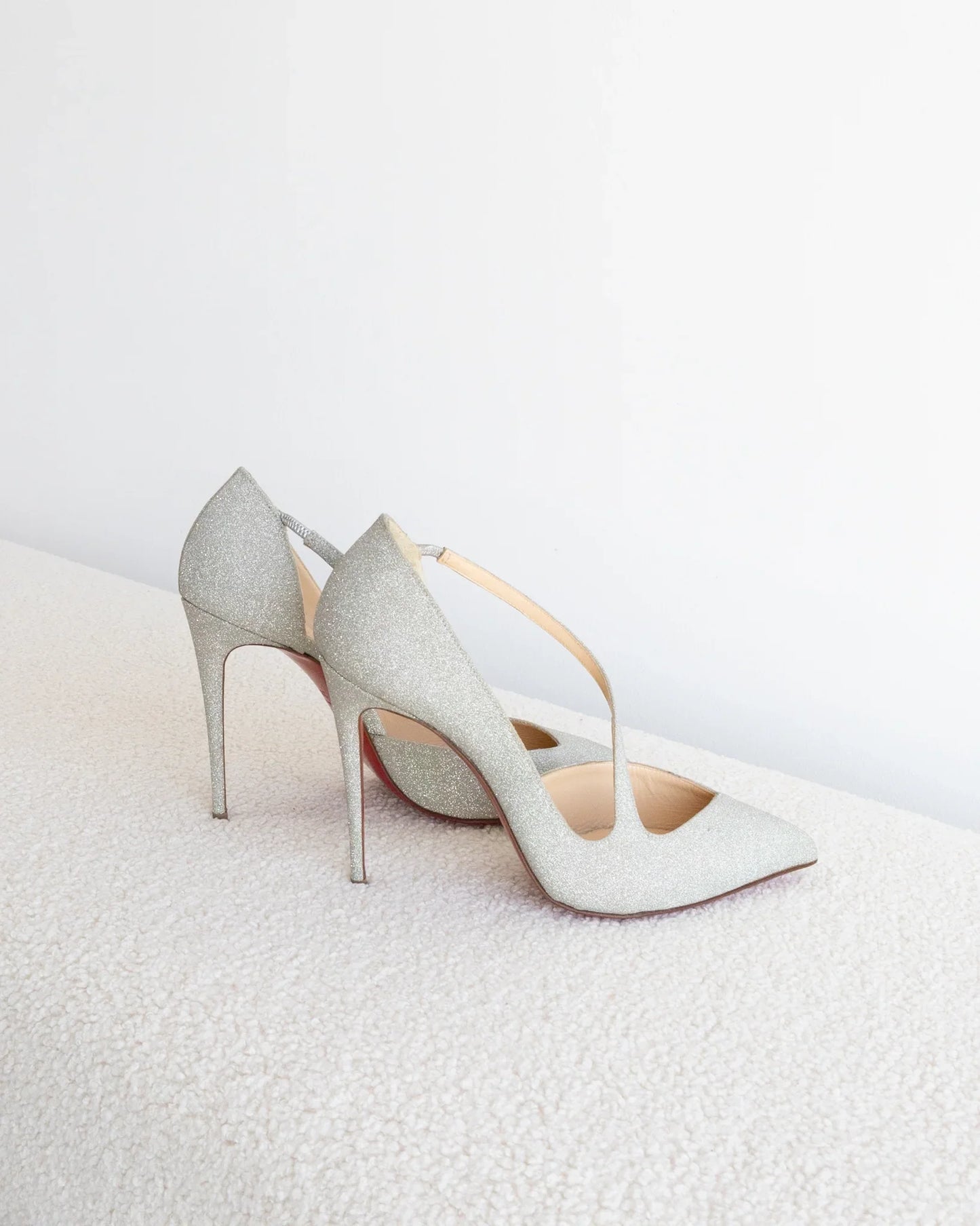CHRISTIAN LOUBOUTIN 38 - THE VOG CLOSET