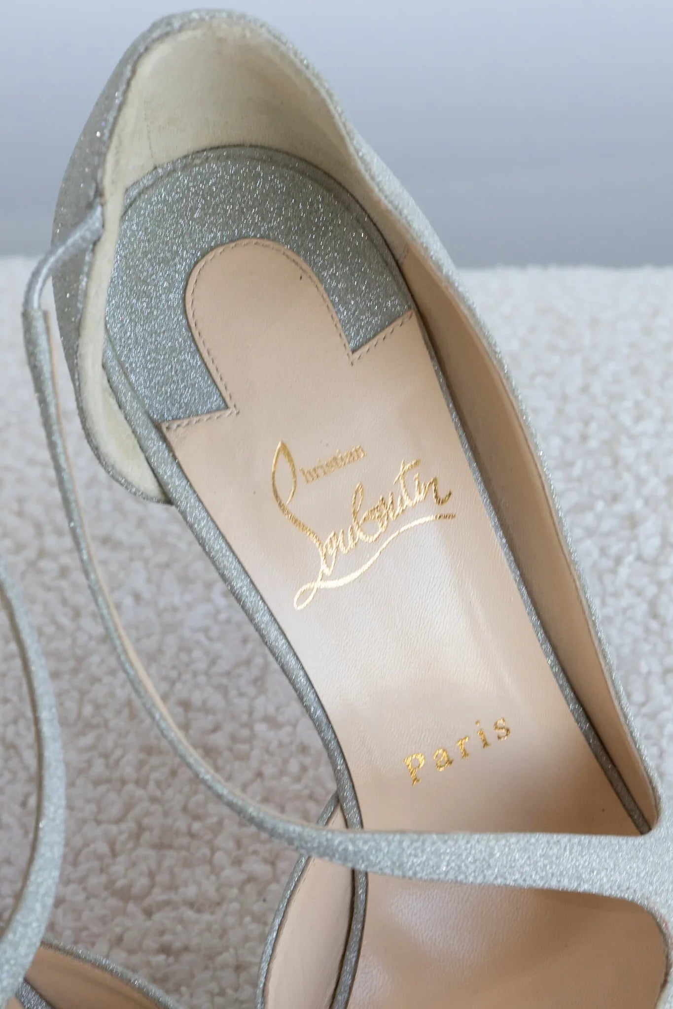 CHRISTIAN LOUBOUTIN 38 - THE VOG CLOSET