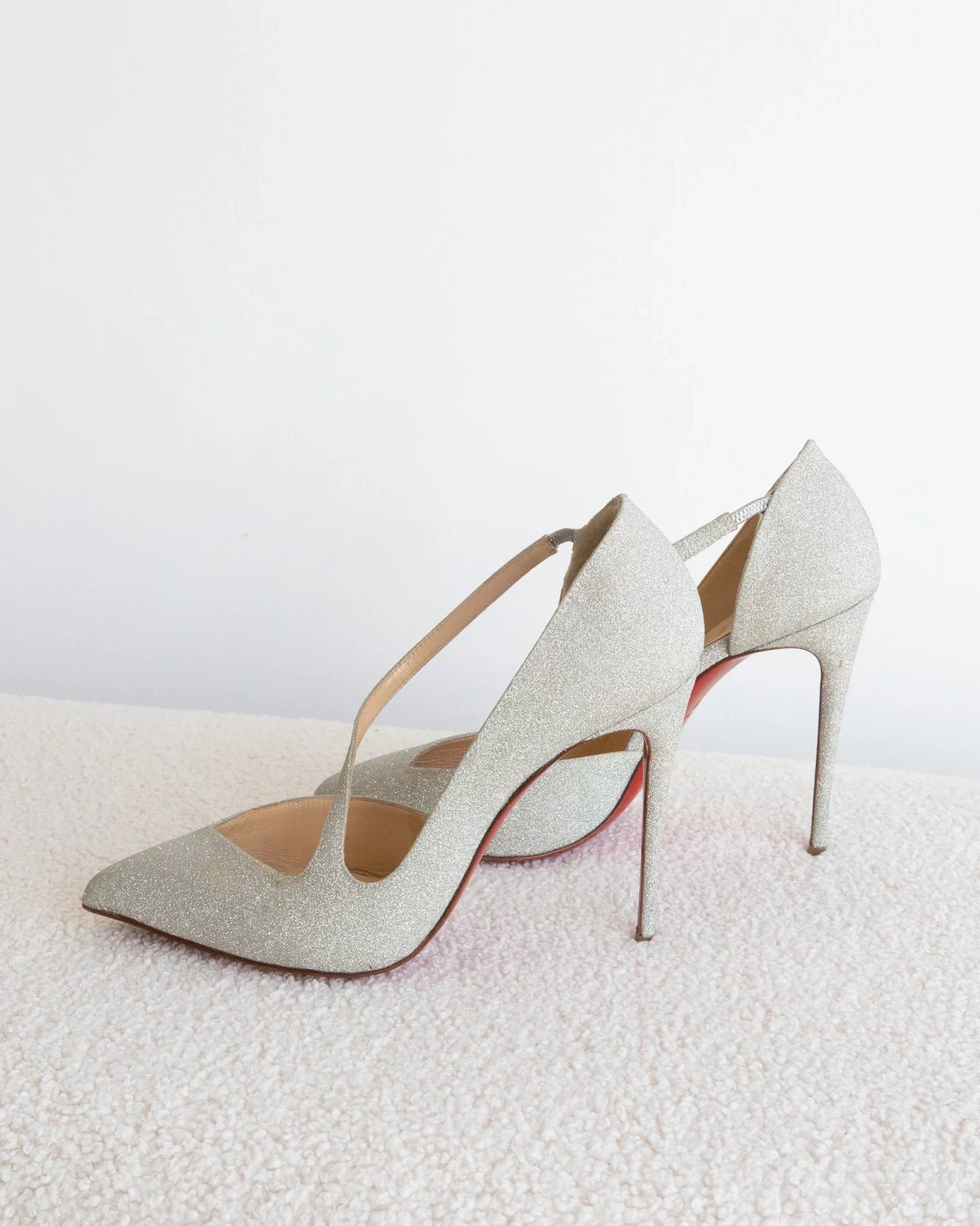 CHRISTIAN LOUBOUTIN 38 - THE VOG CLOSET