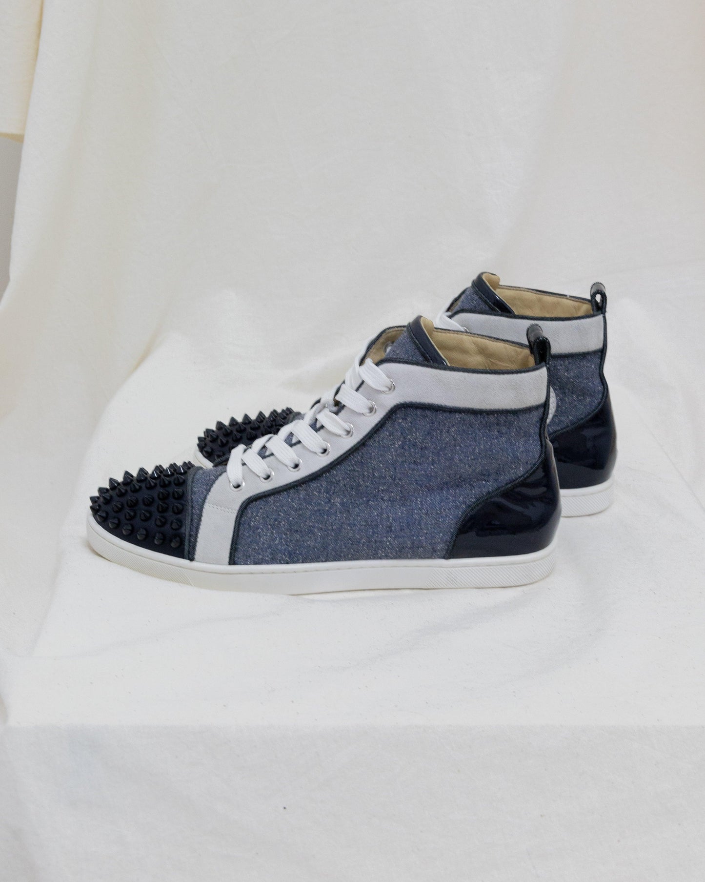 CHRISTIAN LOUBOUTIN Sneakers 39,5 - THE VOG CLOSET