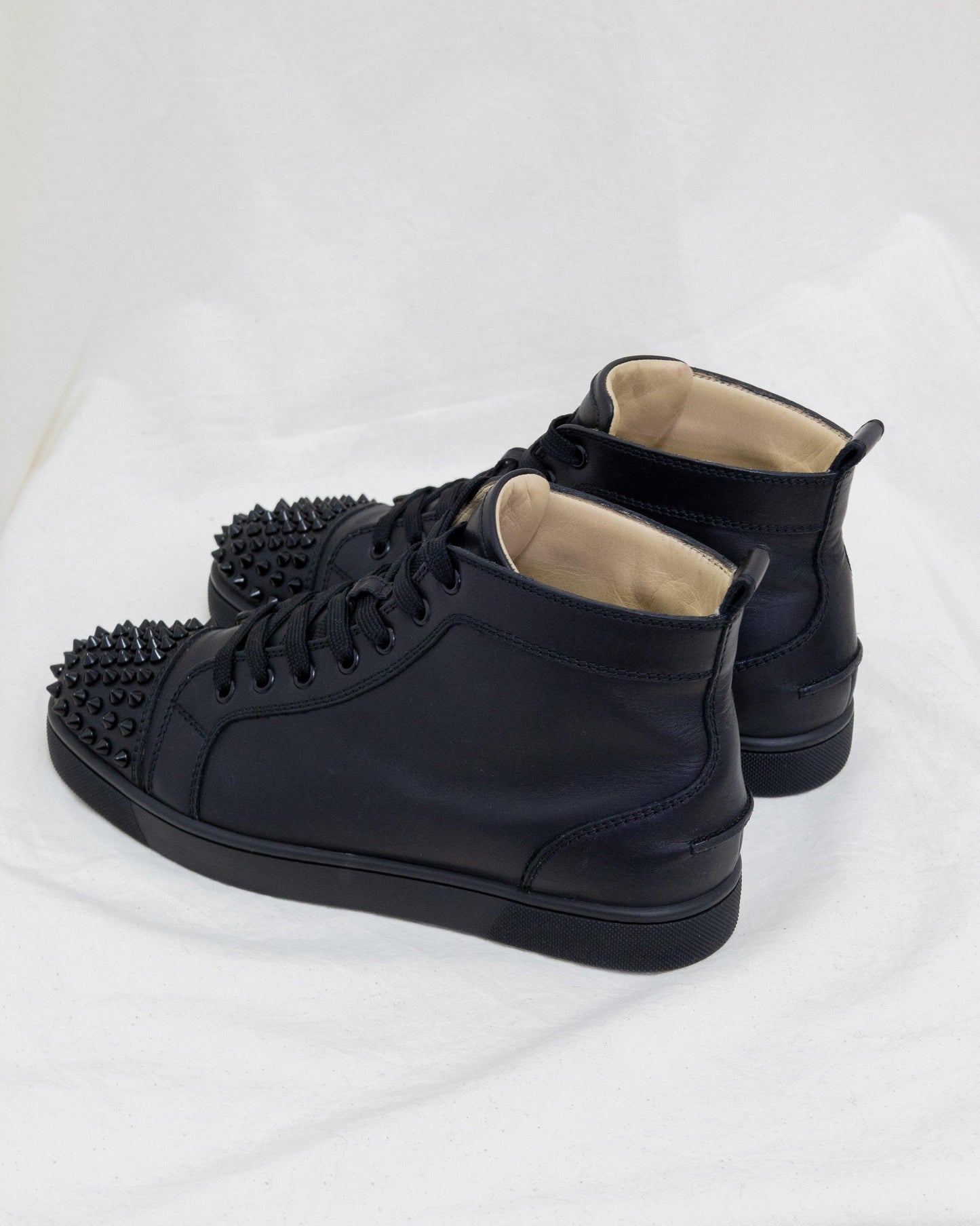 CHRISTIAN LOUBOUTIN Sneakers 39,5 - THE VOG CLOSET