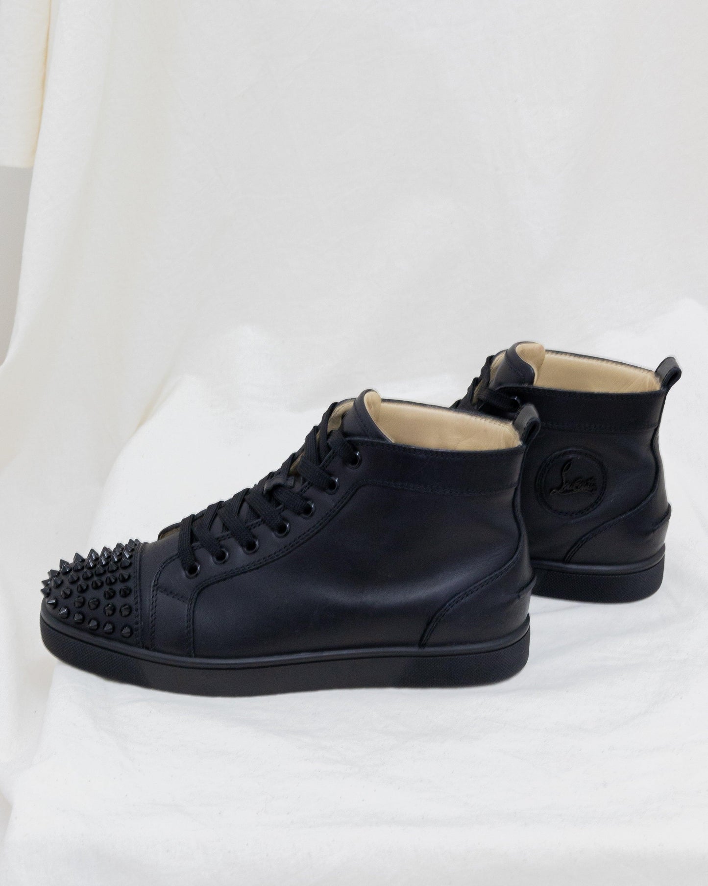 CHRISTIAN LOUBOUTIN Sneakers 39,5 - THE VOG CLOSET