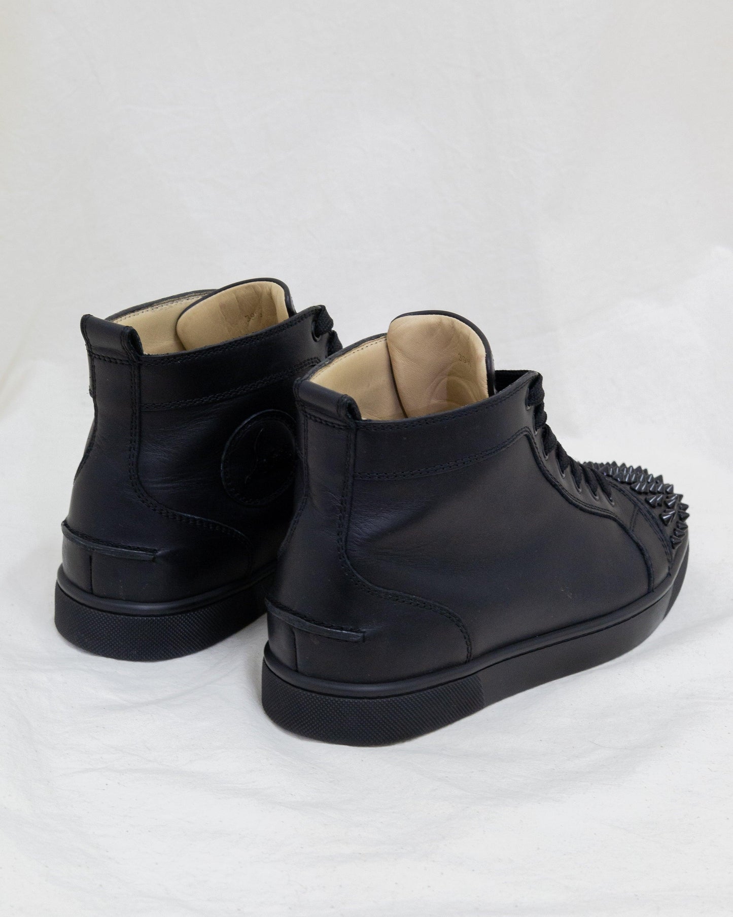 CHRISTIAN LOUBOUTIN Sneakers 39,5 - THE VOG CLOSET