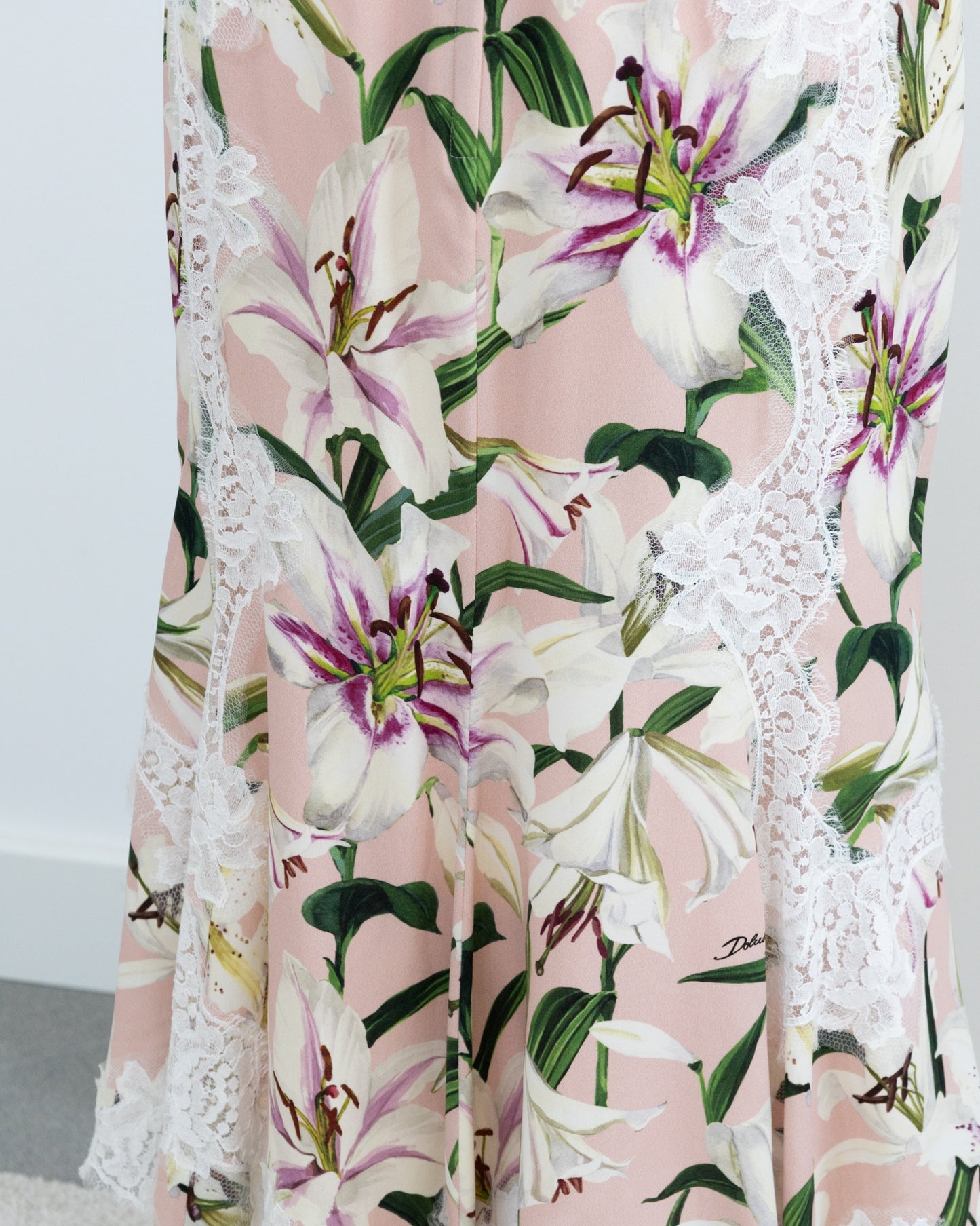 DOLCE GABBANA Midi Skirt 38 - THE VOG CLOSET