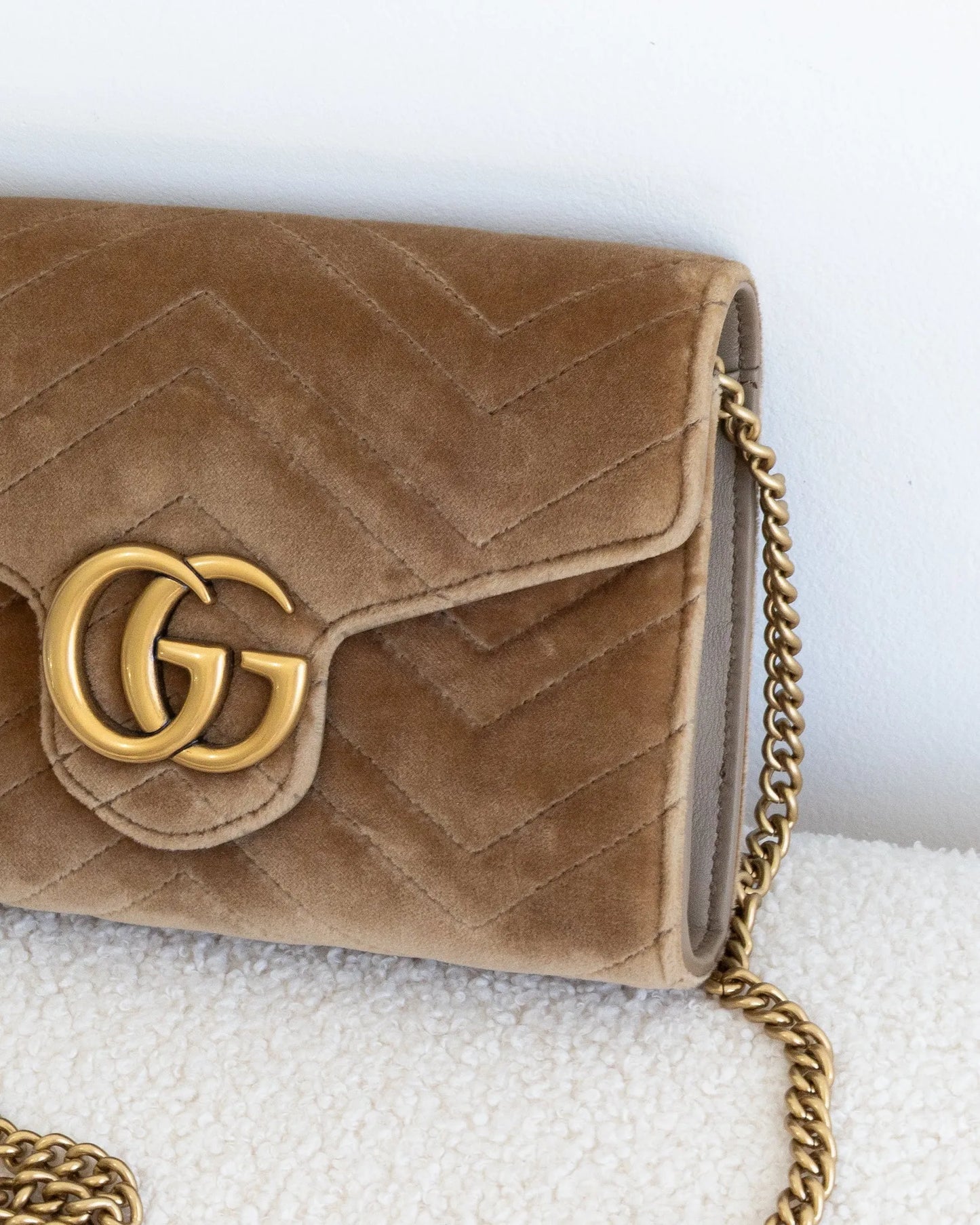 GUCCI GG Marmont WOC - THE VOG CLOSET