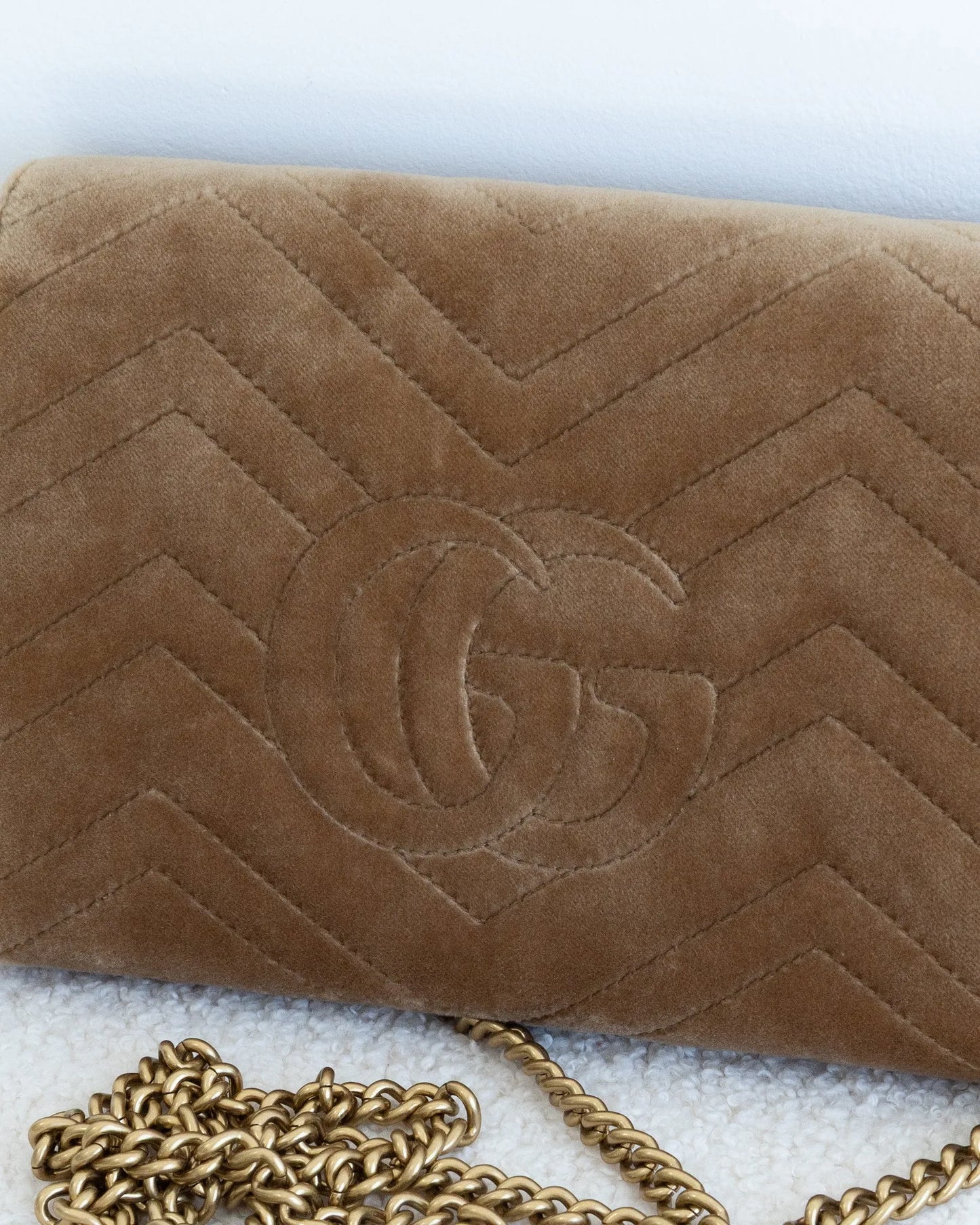 GUCCI GG Marmont WOC - THE VOG CLOSET