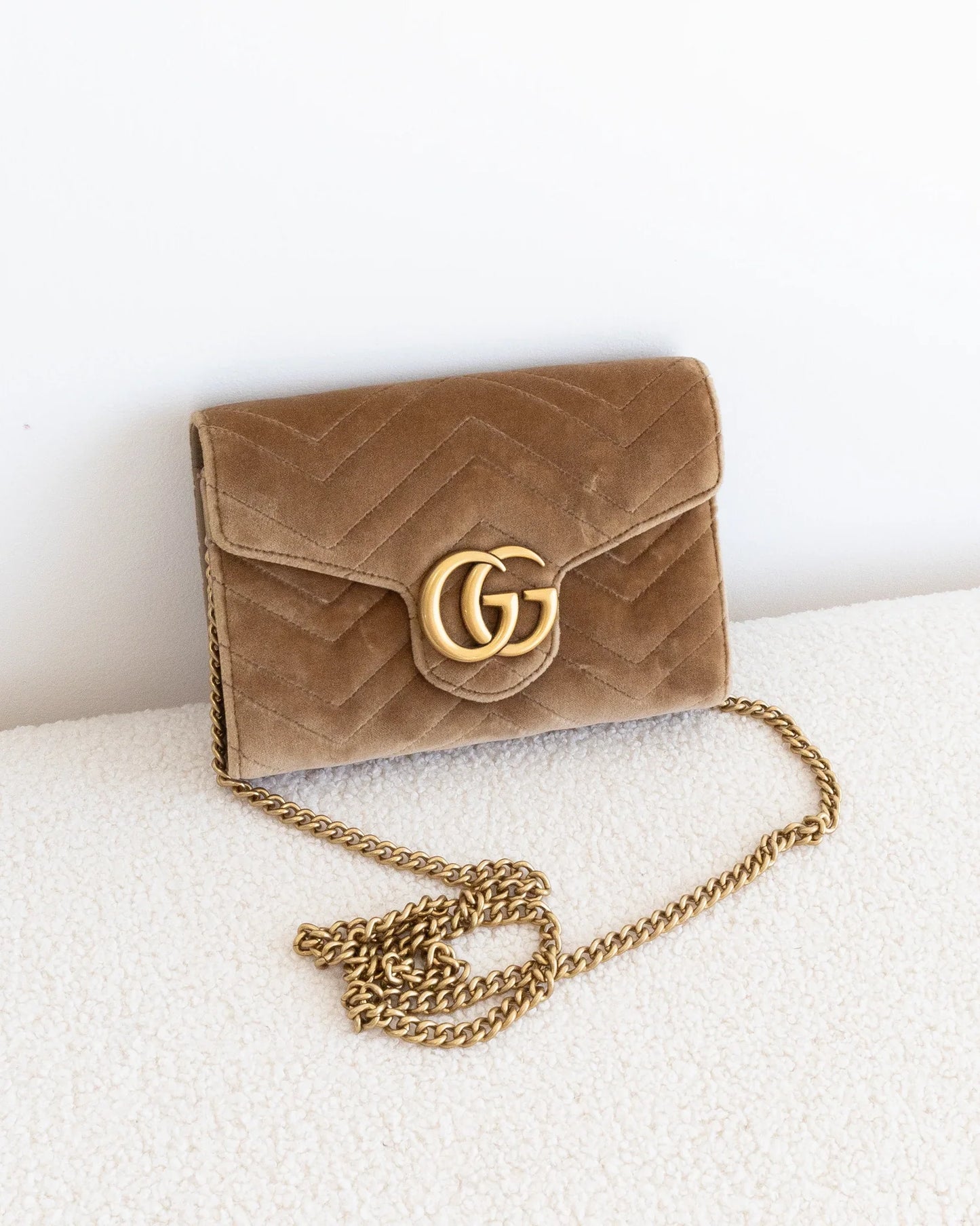 GUCCI GG Marmont WOC - THE VOG CLOSET