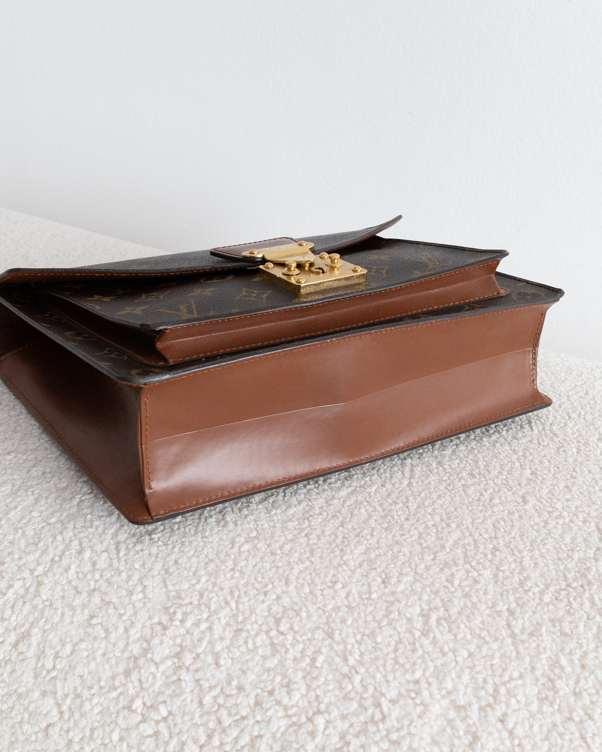 LOUIS VUITTON Monceau