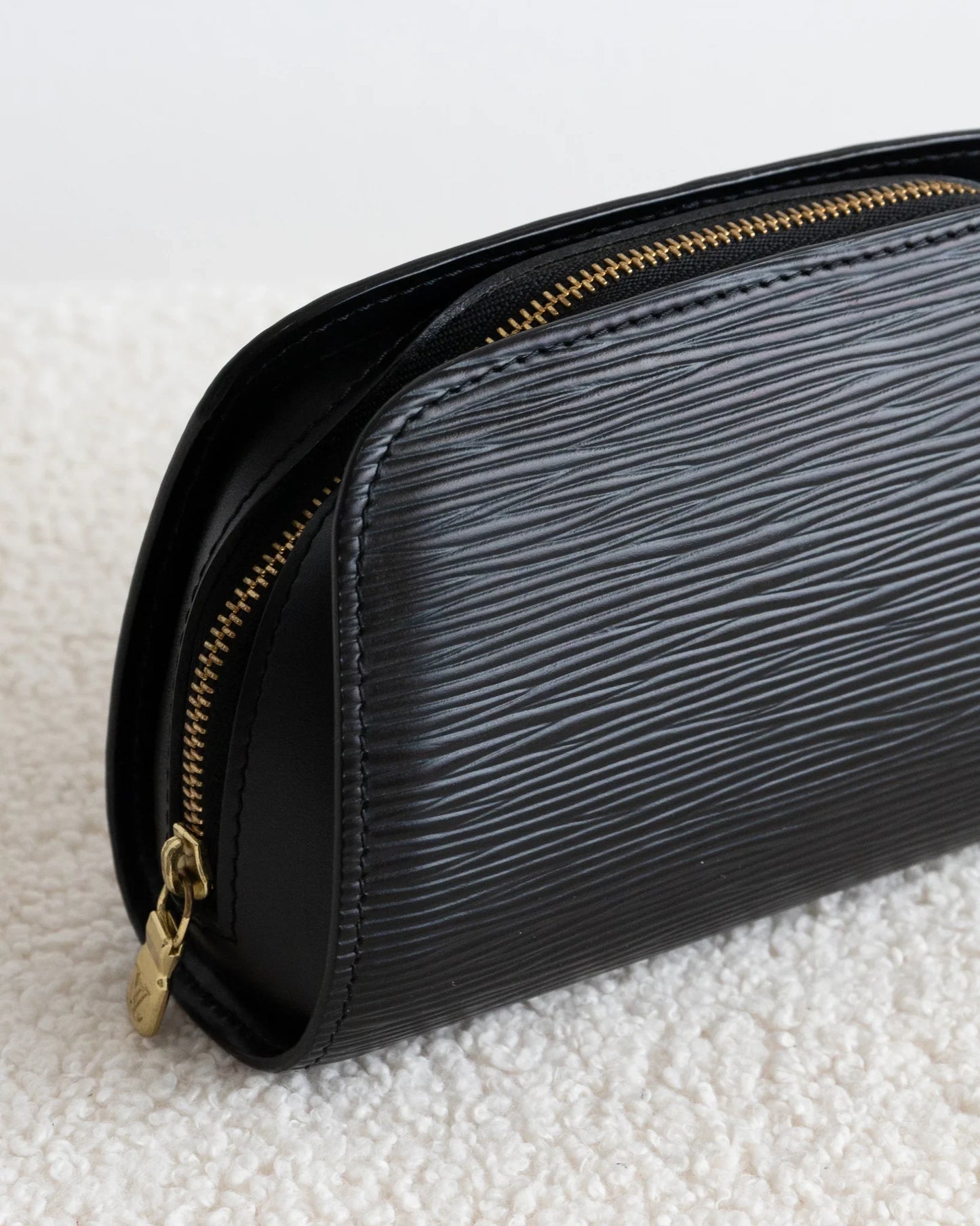 LOUIS VUITTON Pouch - THE VOG CLOSET