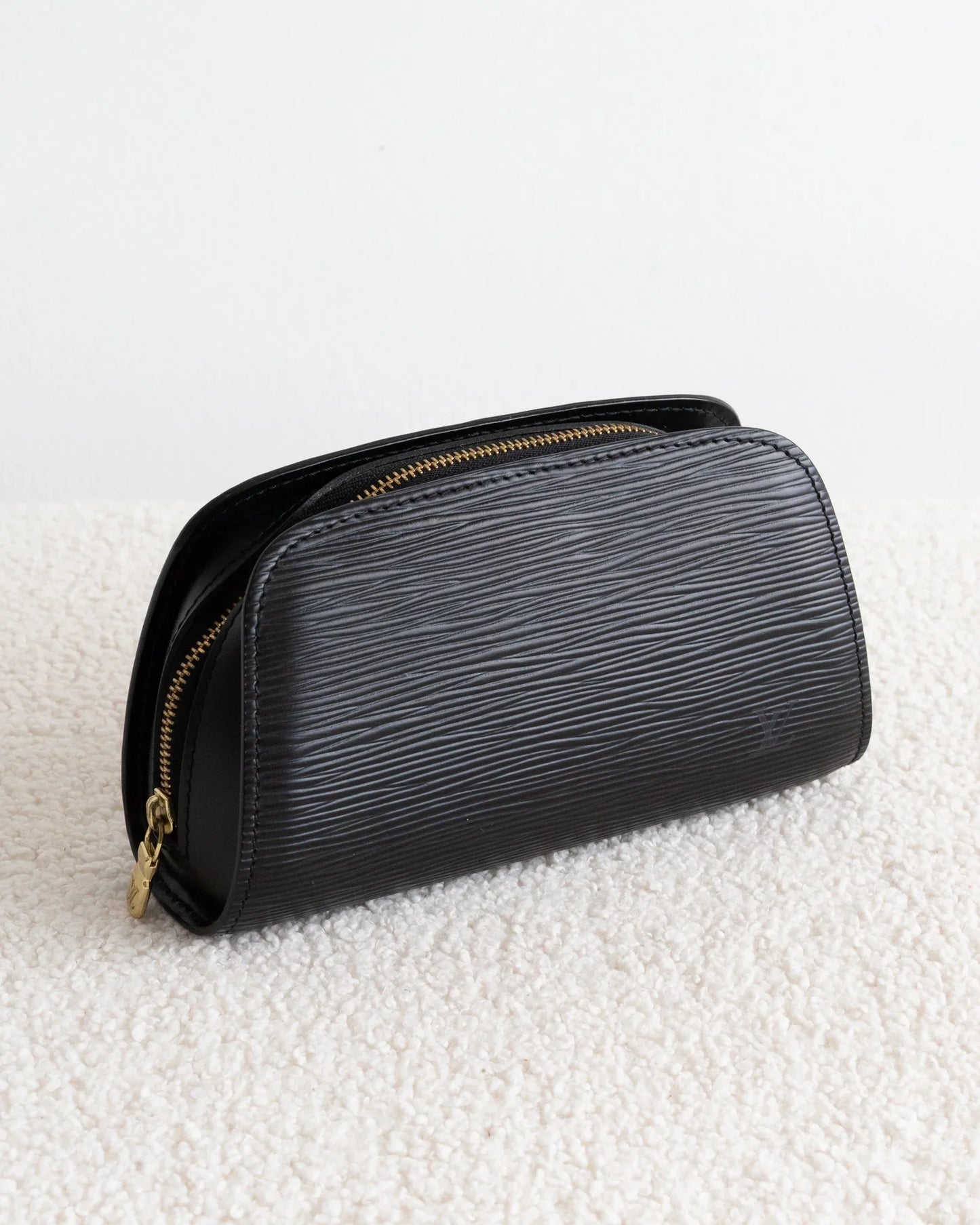 LOUIS VUITTON Pouch - THE VOG CLOSET