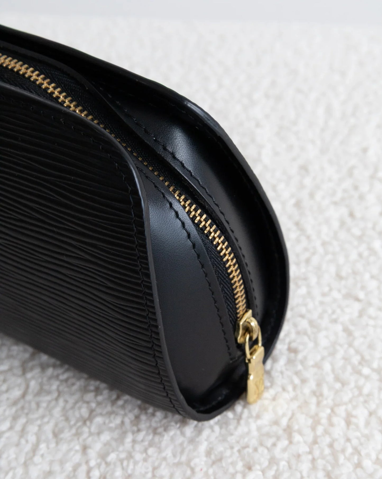LOUIS VUITTON Pouch - THE VOG CLOSET