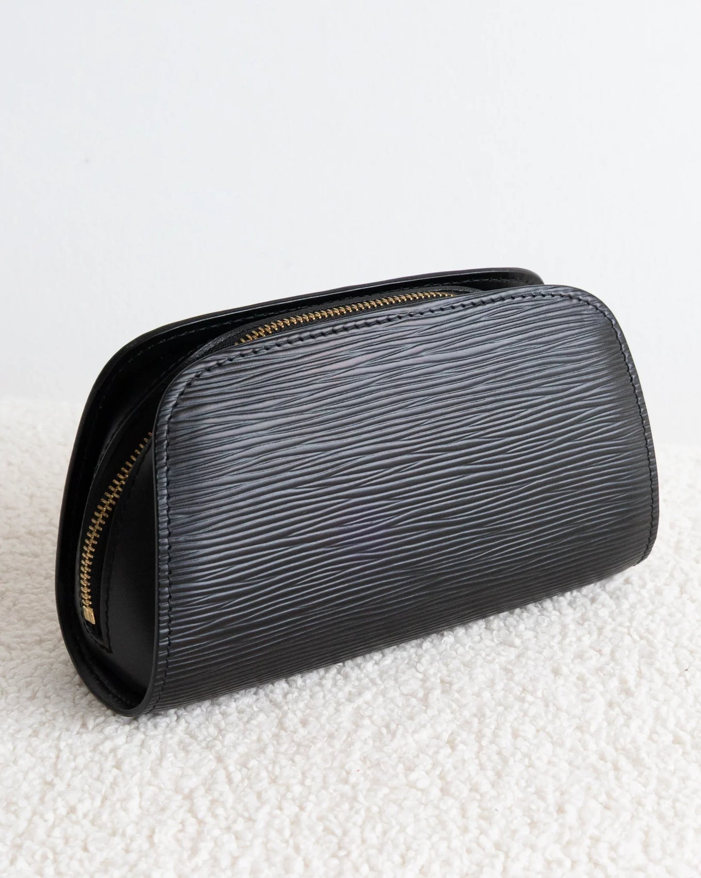 LOUIS VUITTON Pouch - THE VOG CLOSET