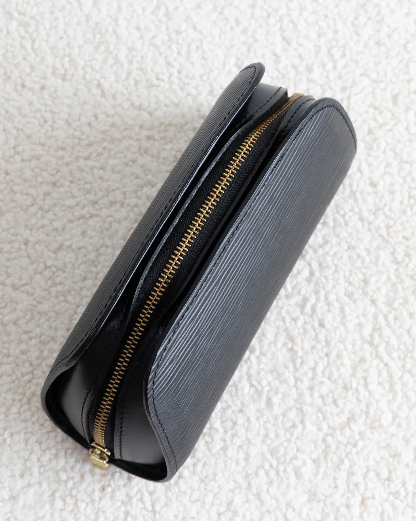 LOUIS VUITTON Pouch - THE VOG CLOSET