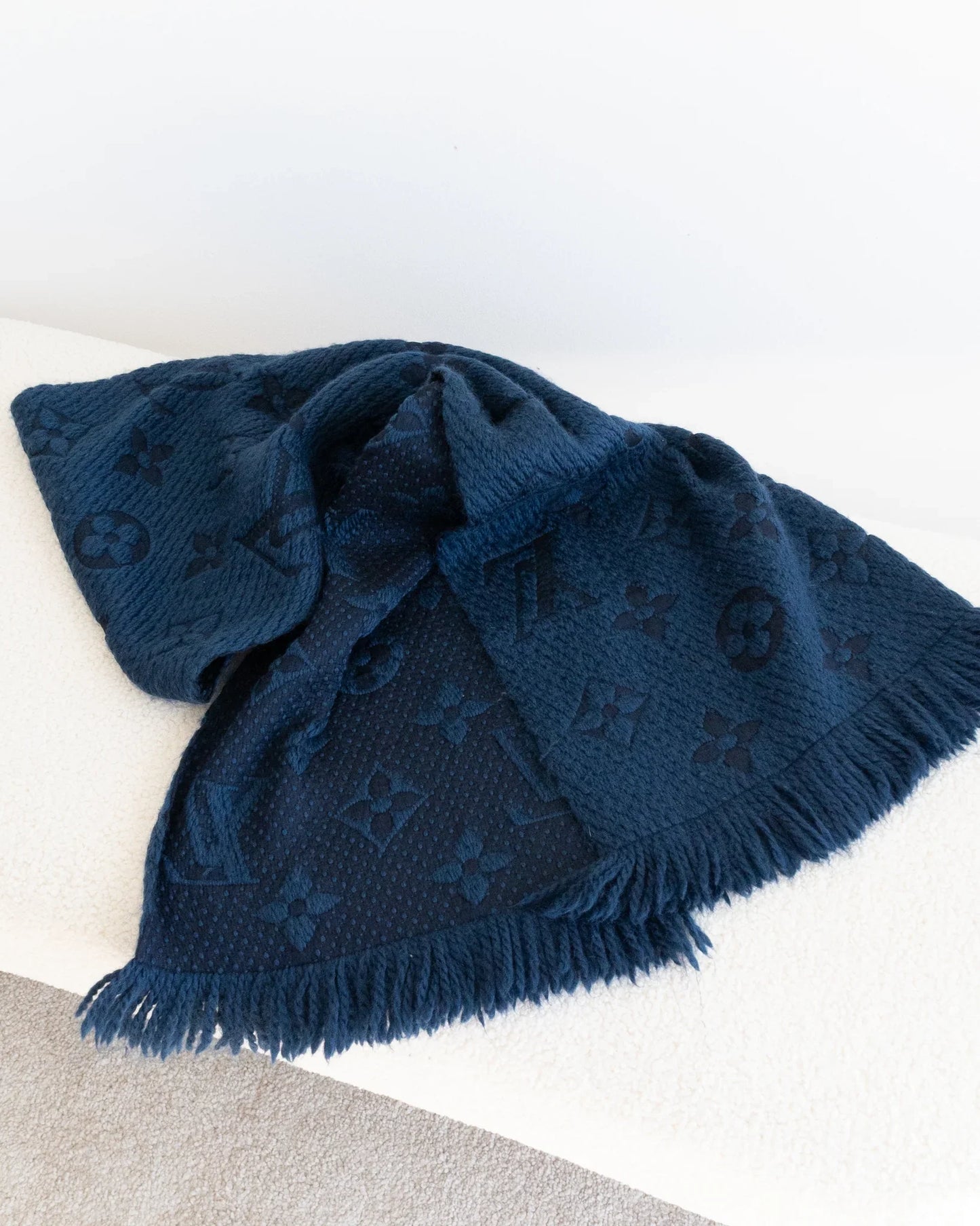 LOUIS VUITTON Scarf - THE VOG CLOSET