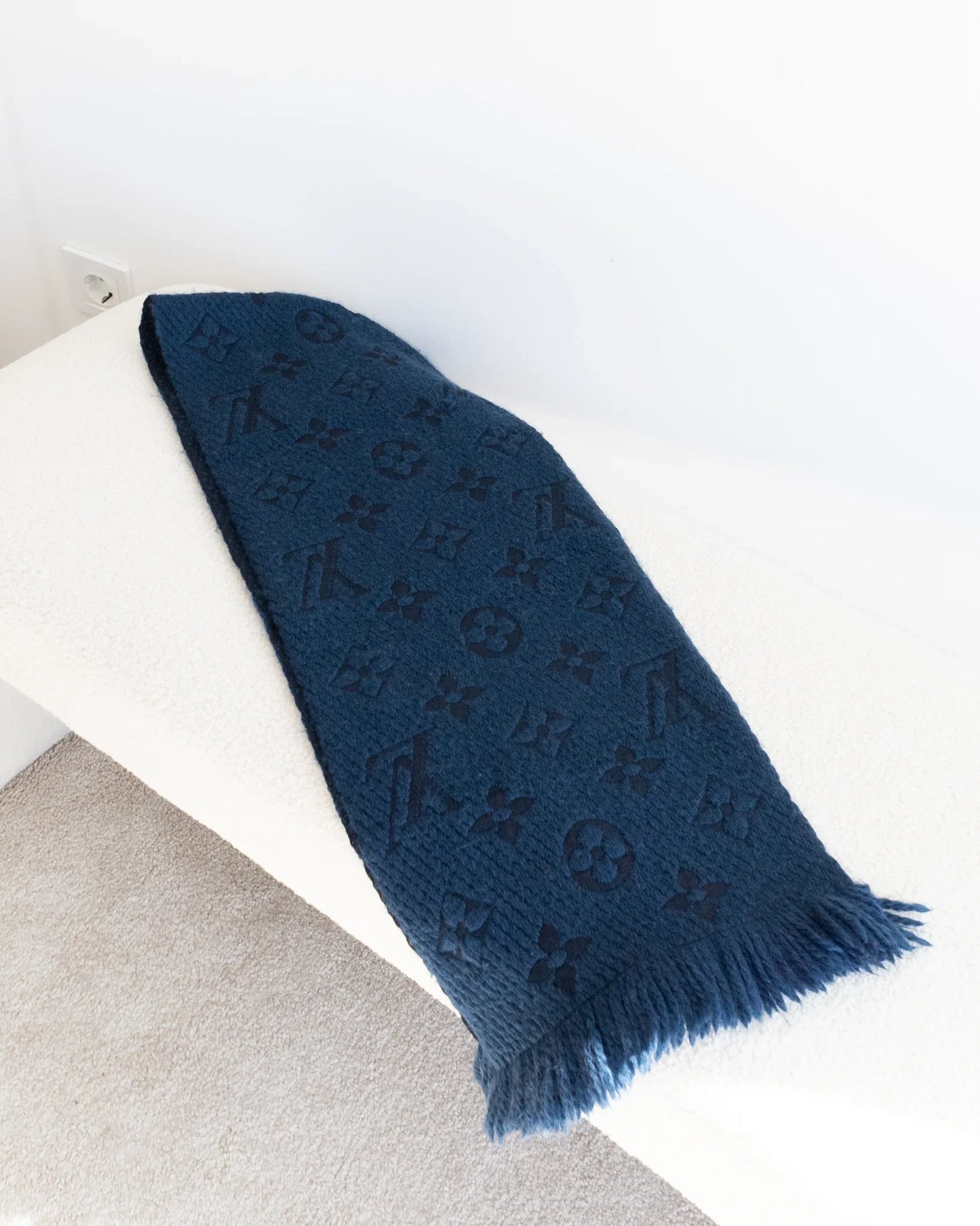 LOUIS VUITTON Scarf - THE VOG CLOSET