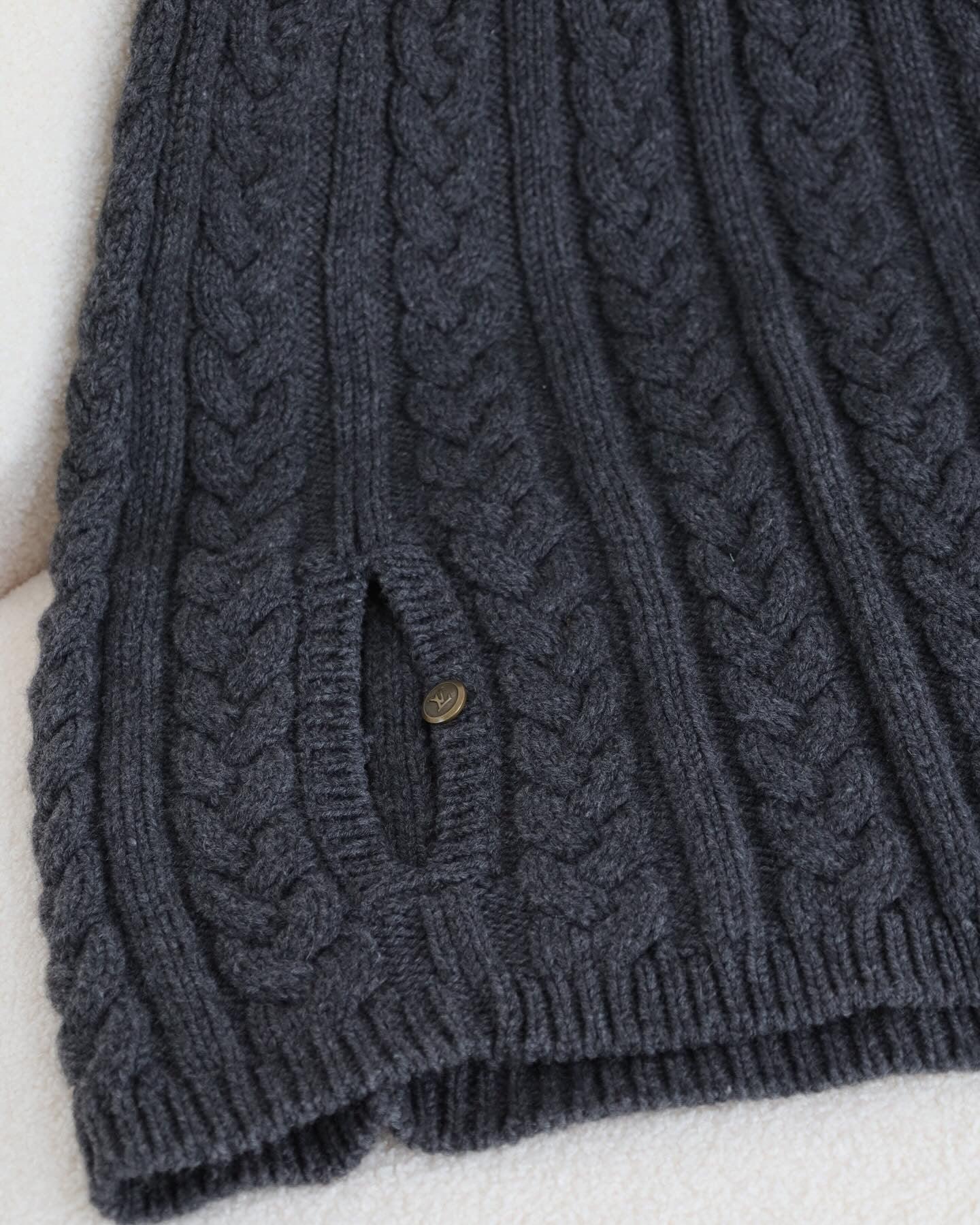 LV Poncho - THE VOG CLOSET