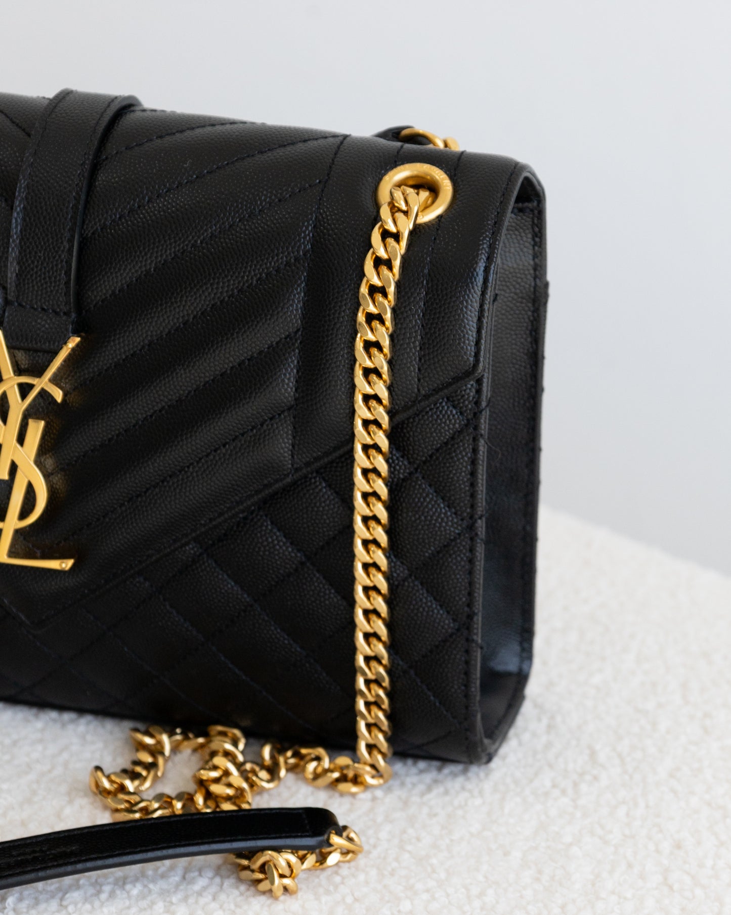 SAINT LAURENT Envelope M - THE VOG CLOSET