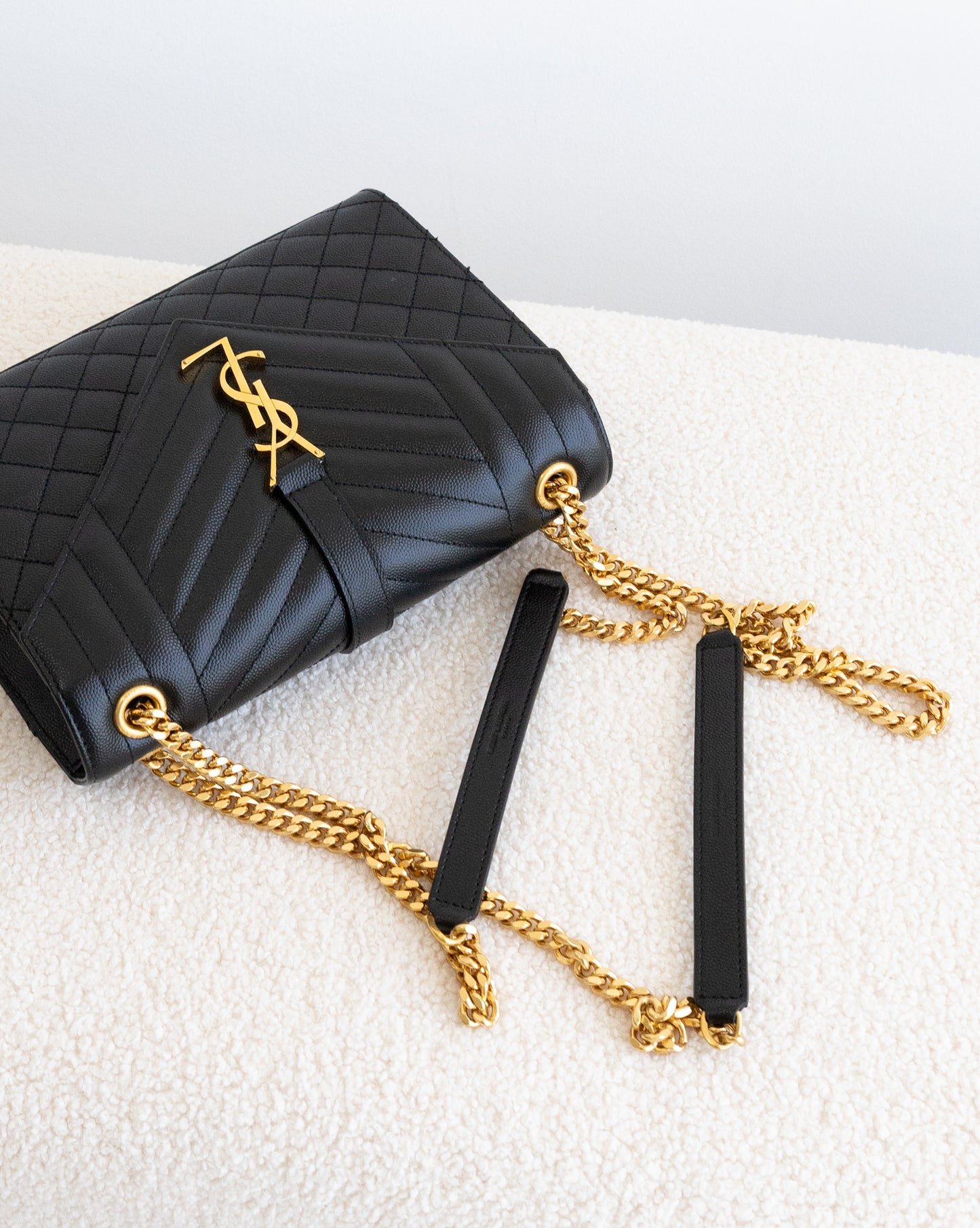 SAINT LAURENT Envelope M - THE VOG CLOSET