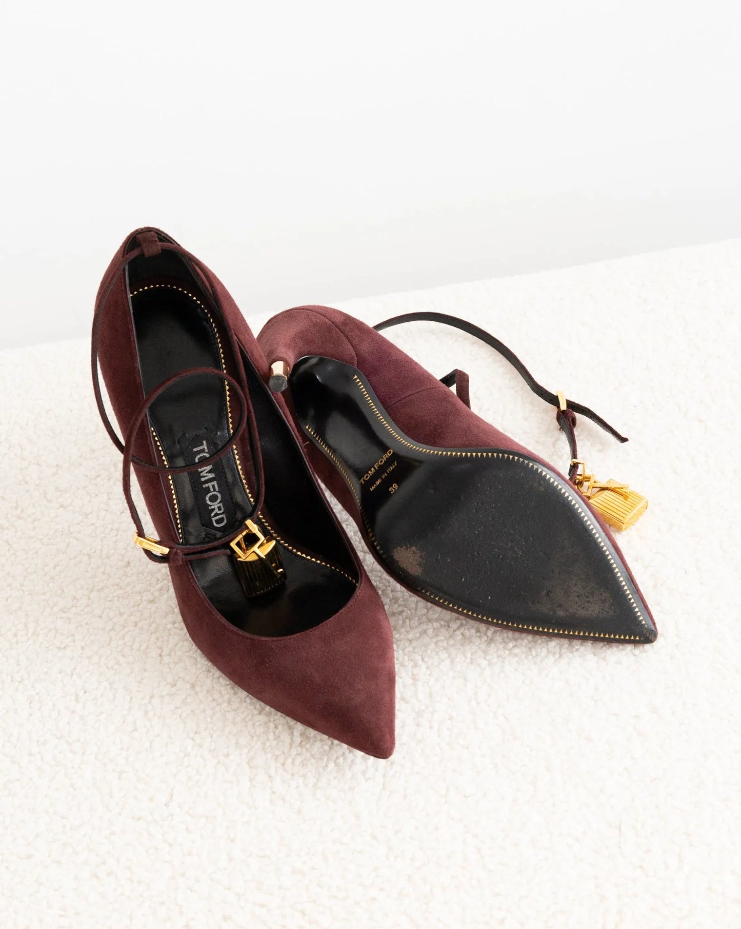 TOM FORD Padlock 39 - THE VOG CLOSET