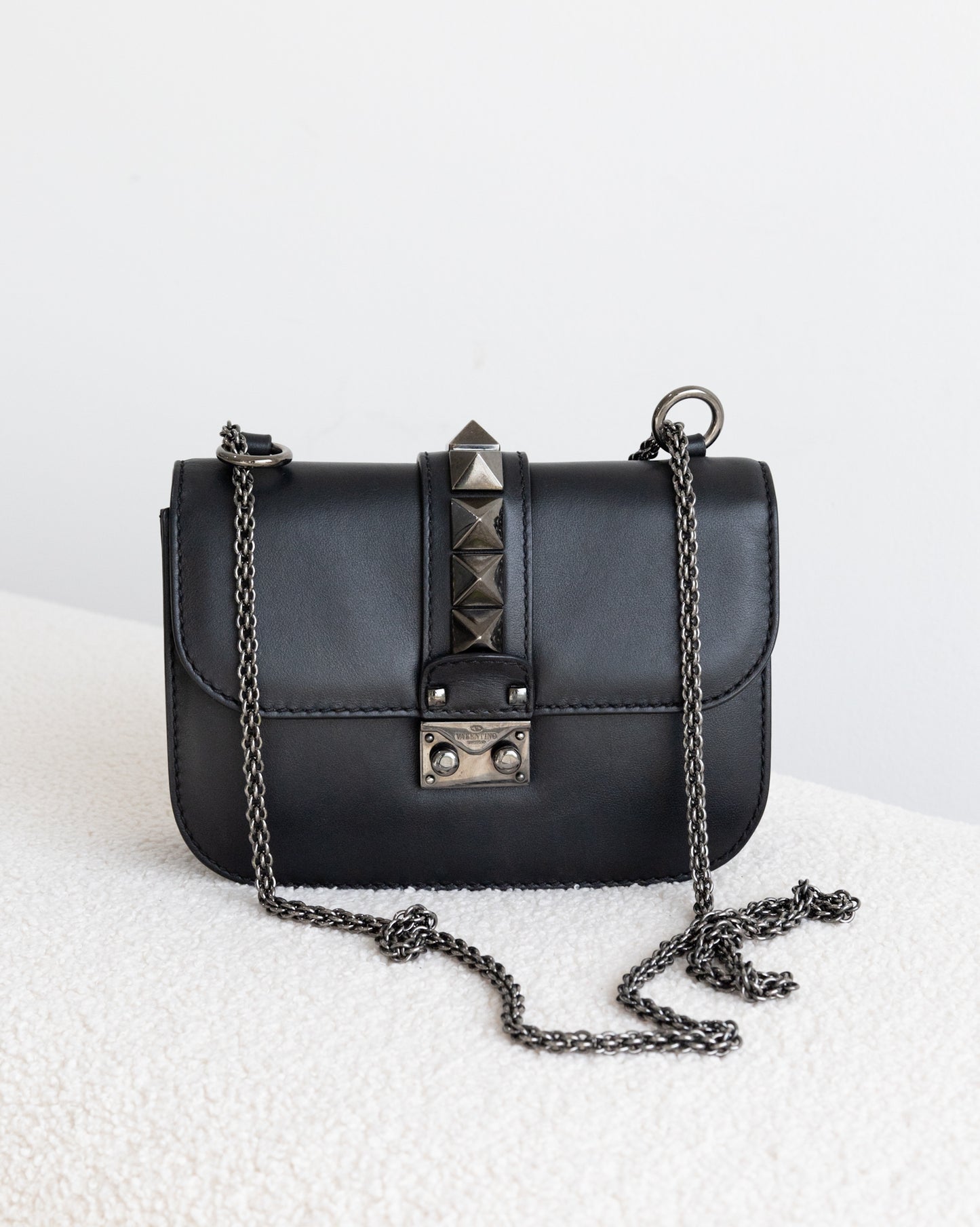 VALENTINO GARAVANI GlamLock - THE VOG CLOSET