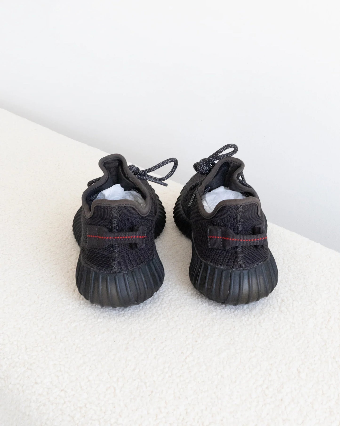 YEEZY Boost 350 V2 41 - THE VOG CLOSET