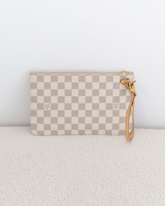 LOUIS VUITTON Pochette