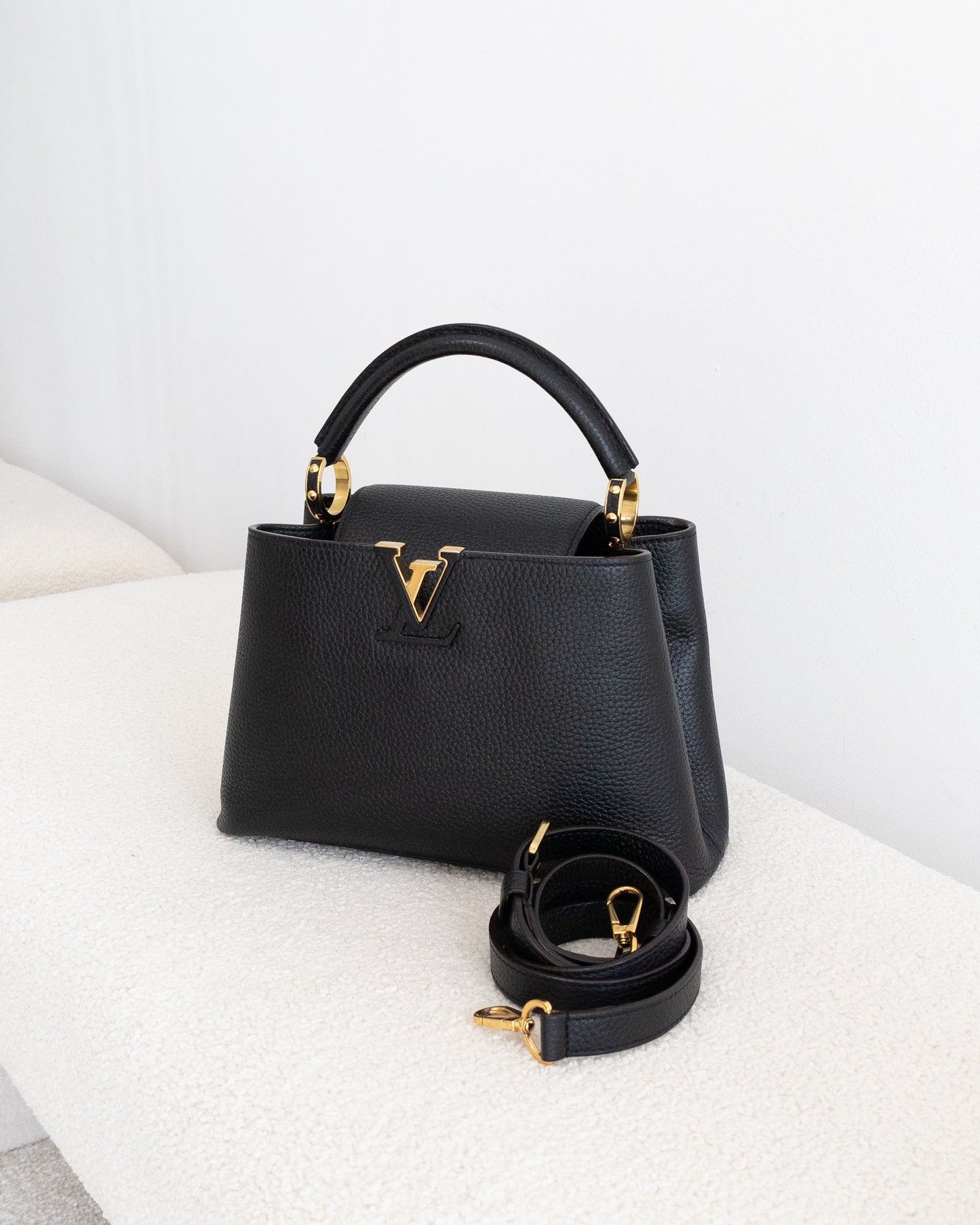 LOUIS VUITTON Capucines BB