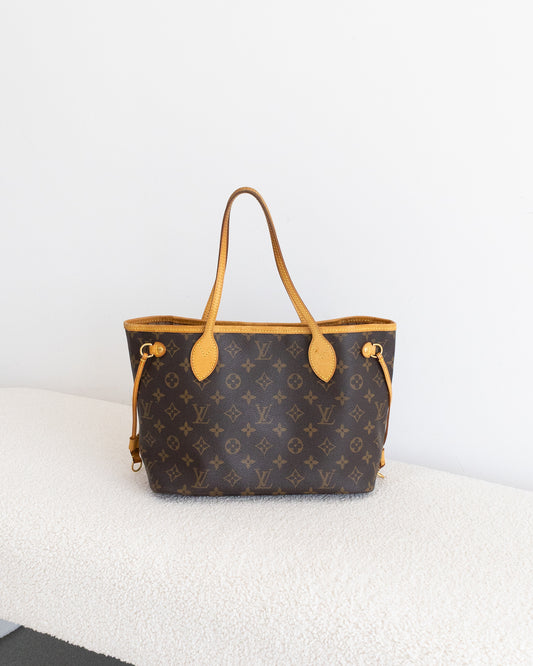 LOUIS VUITTON Neverfull PM
