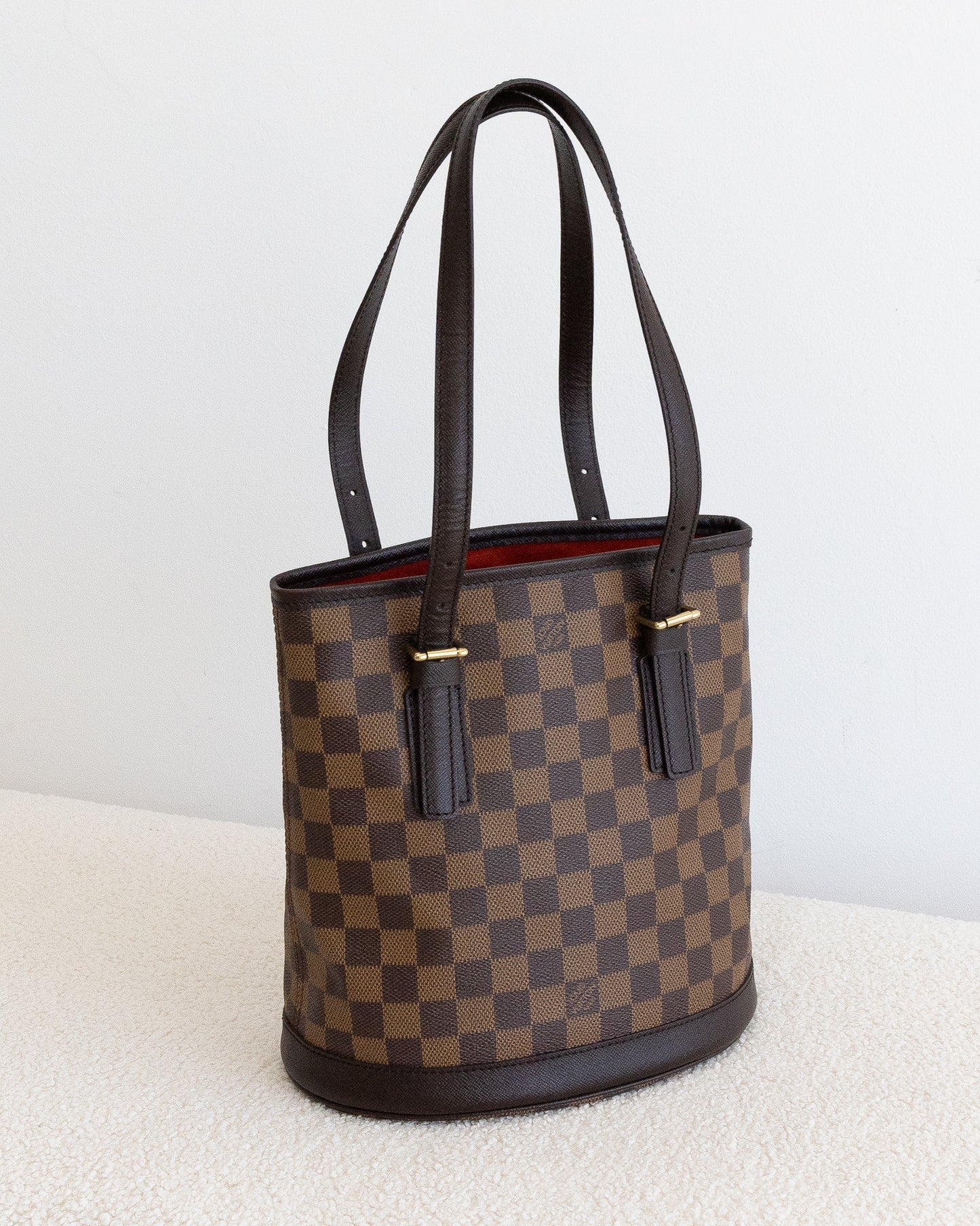 LOUIS VUITTON Marais Bucket