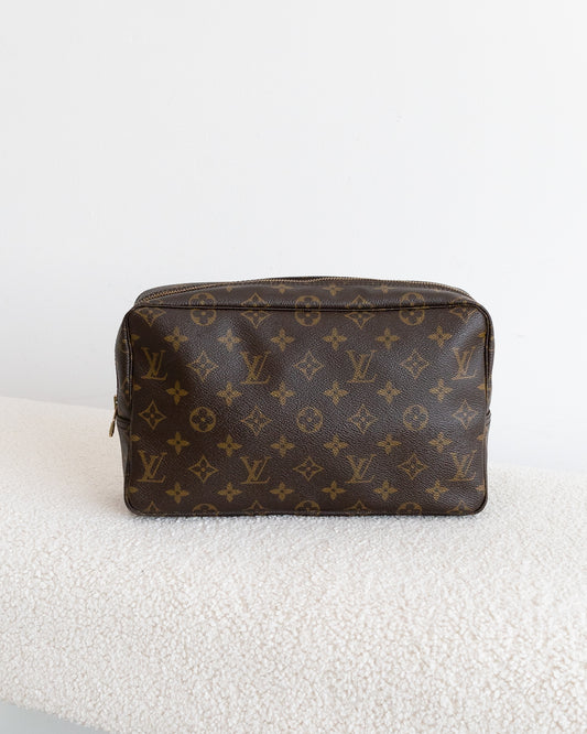 LOUIS VUITTON Trousse 28