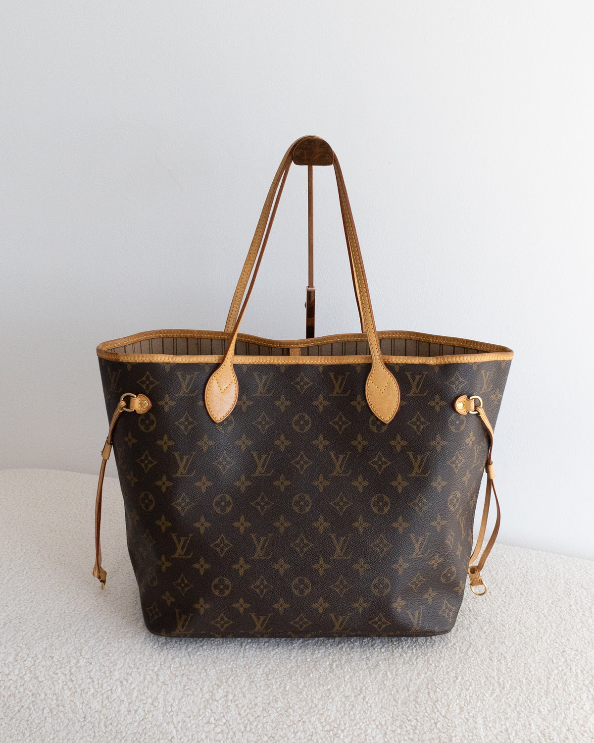 LOUIS VUITTON Neverfull MM